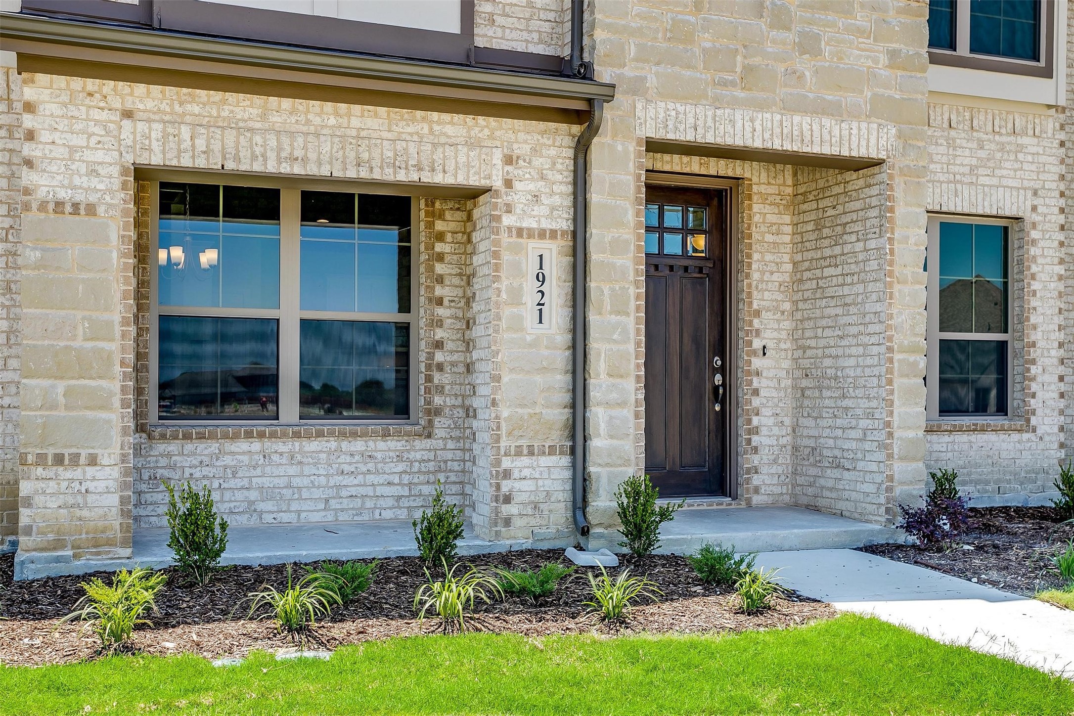 817 Homeplace Circle Mansfield TX 76063