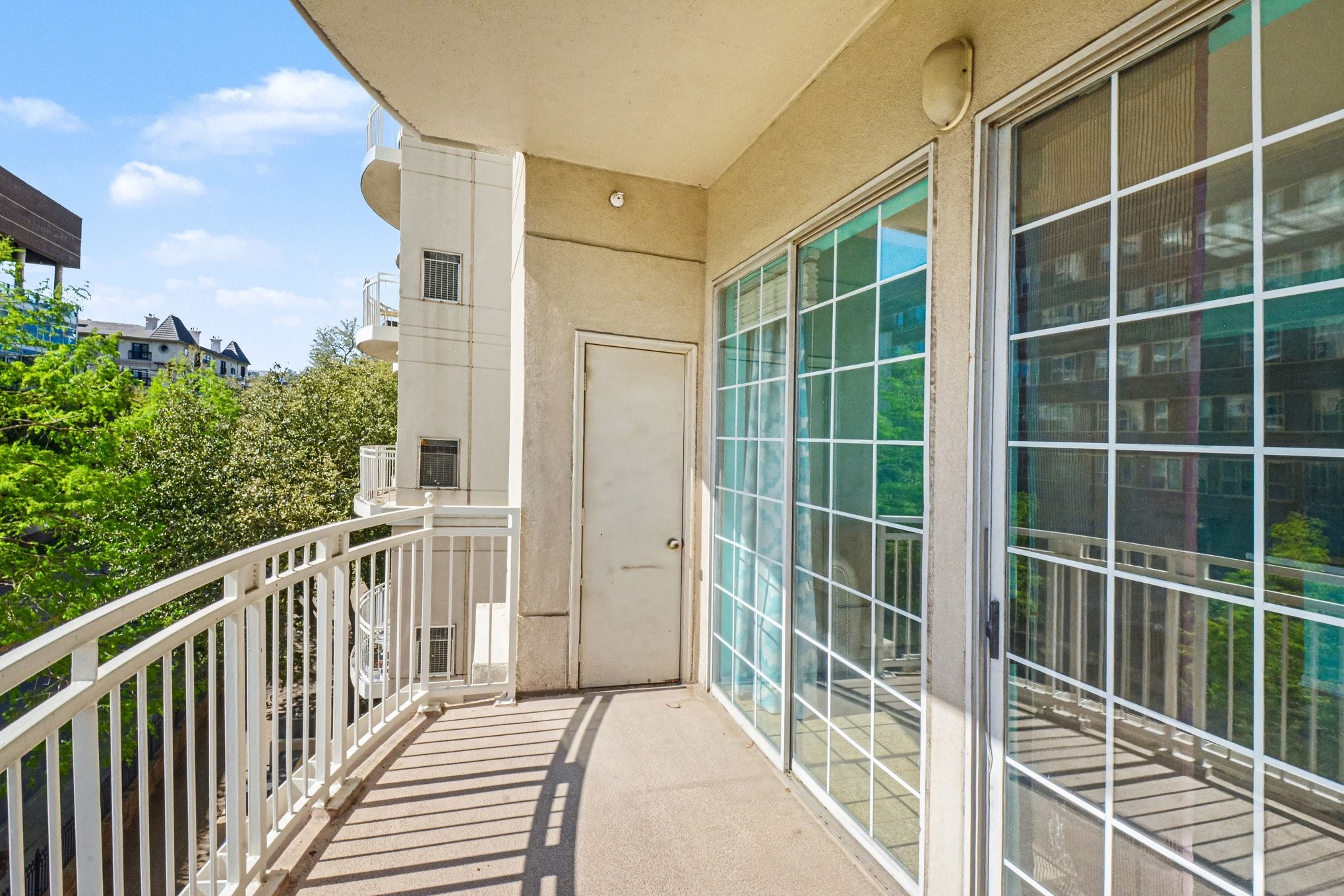 3225 Turtle Creek Boulevard Dallas TX 75219