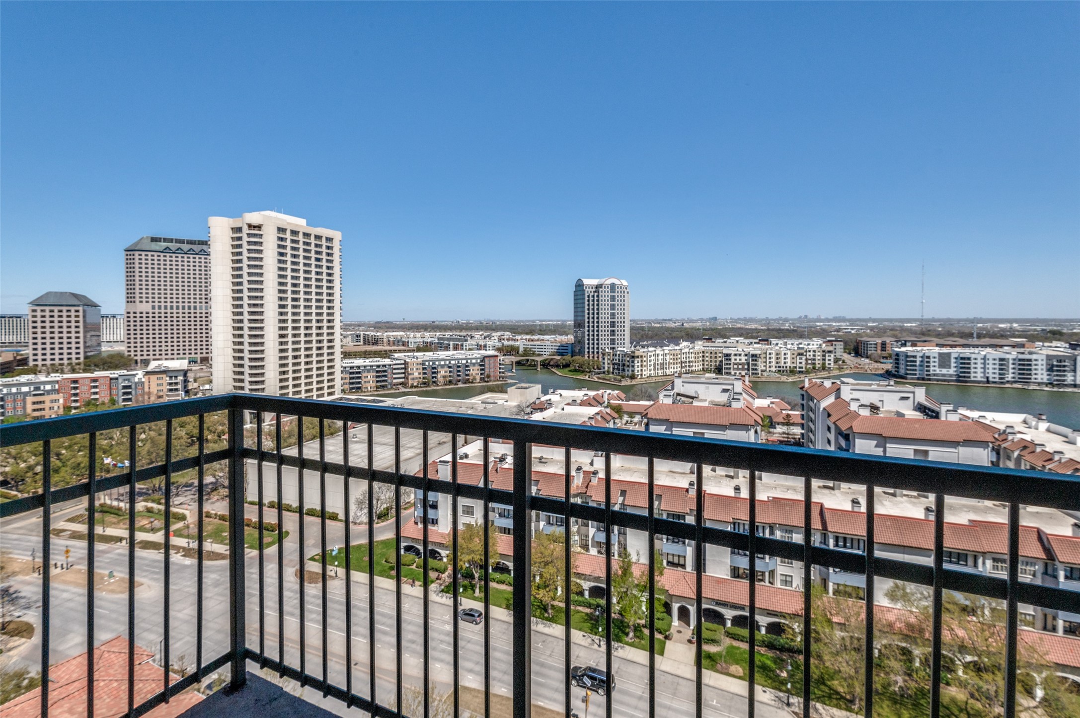 330 Las Colinas Boulevard E Irving TX 75039