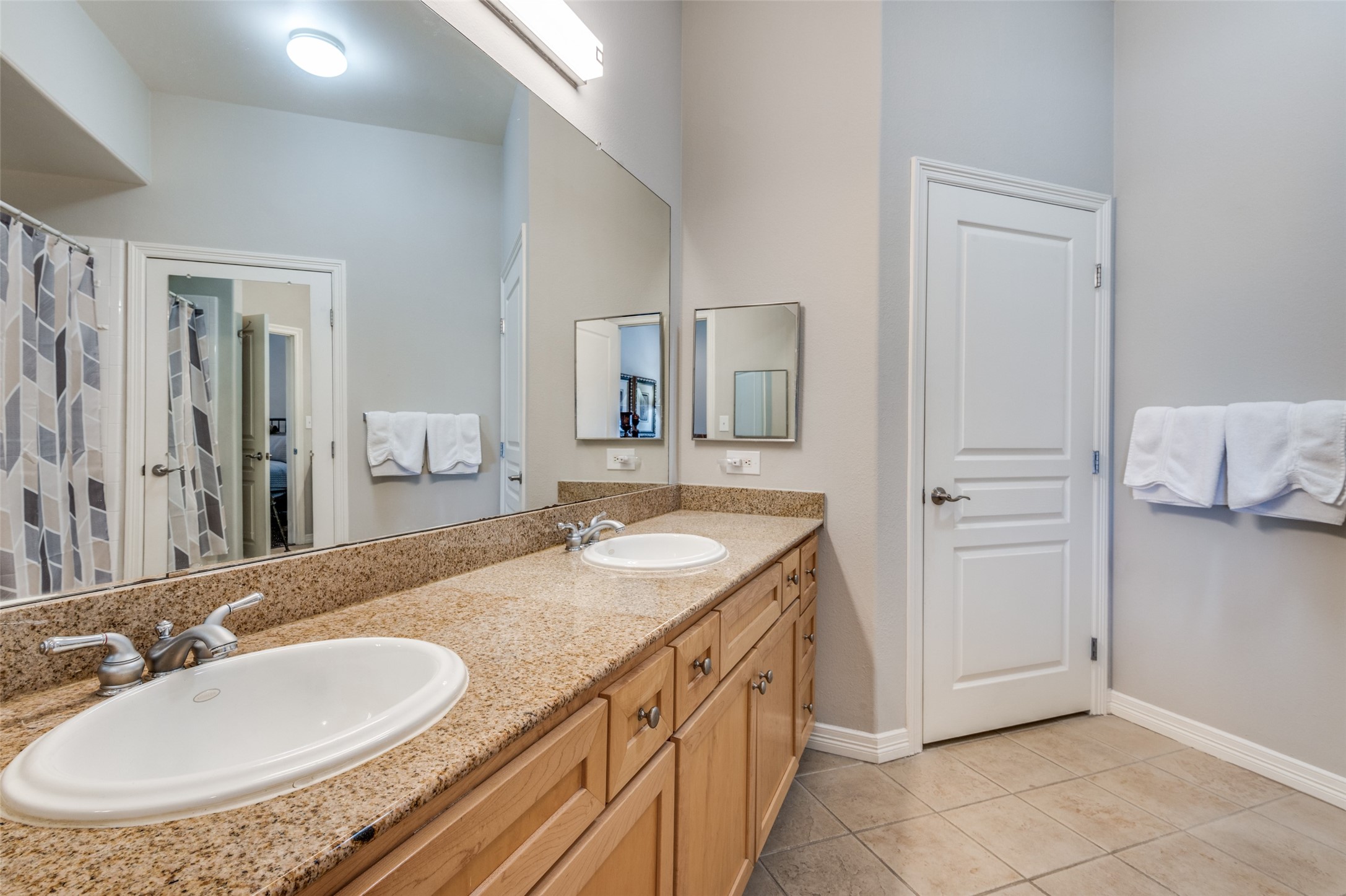 330 Las Colinas Boulevard E Irving TX 75039