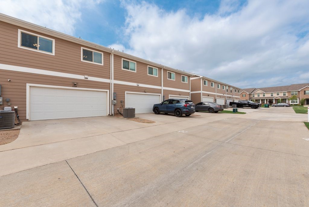 2224 Davenport Drive Denton TX 76207
