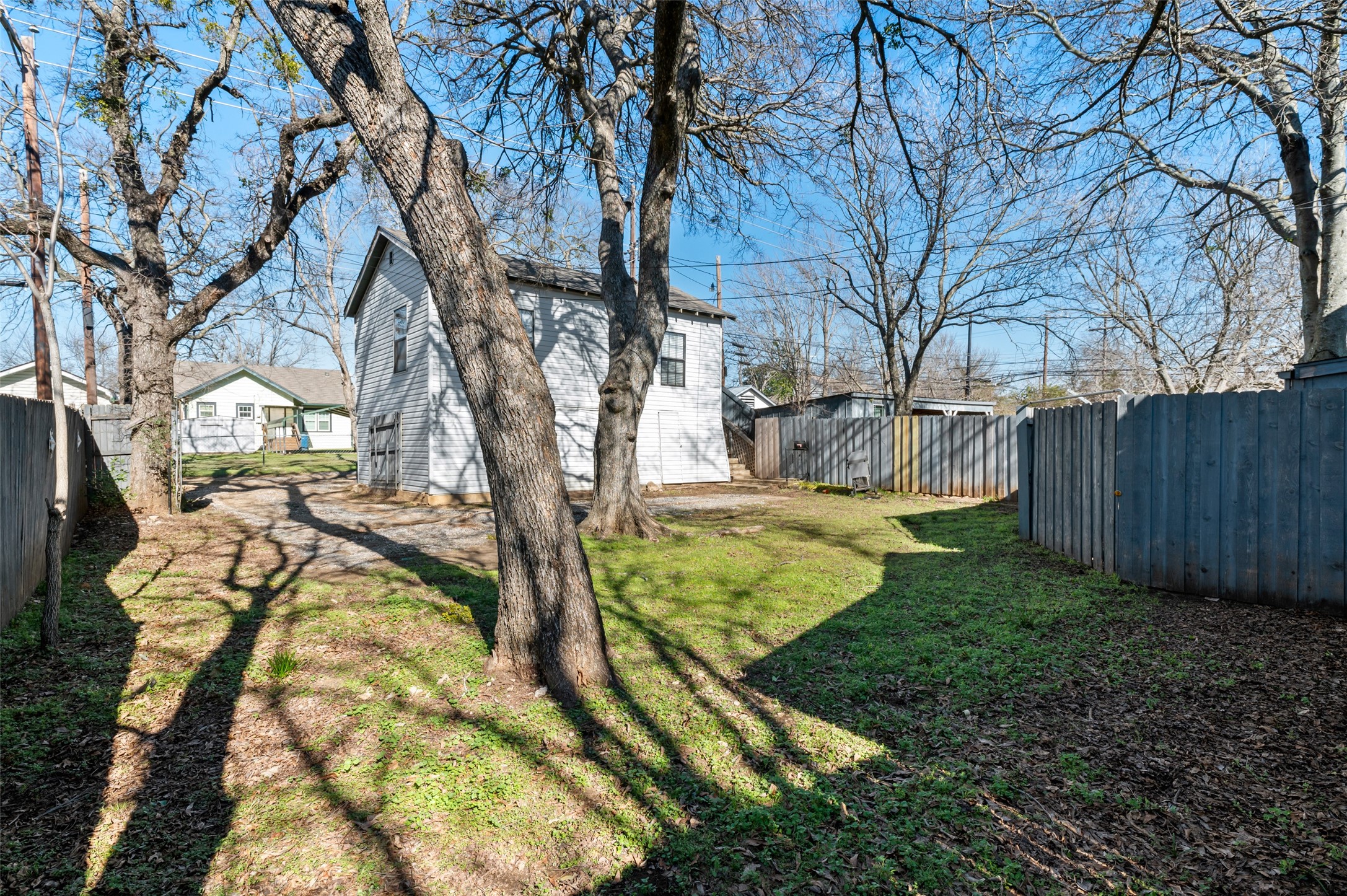 1309 W Bond Street Denison TX 75020