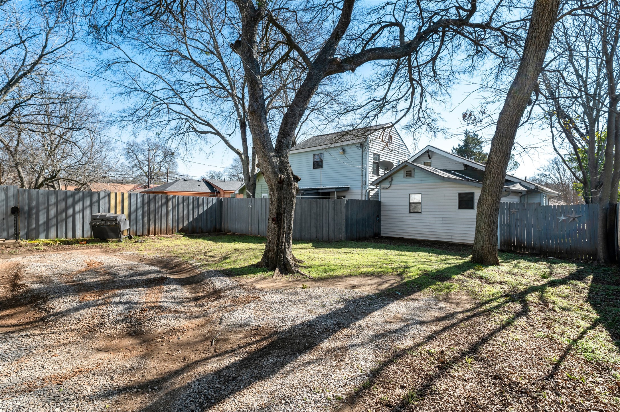 1309 W Bond Street Denison TX 75020