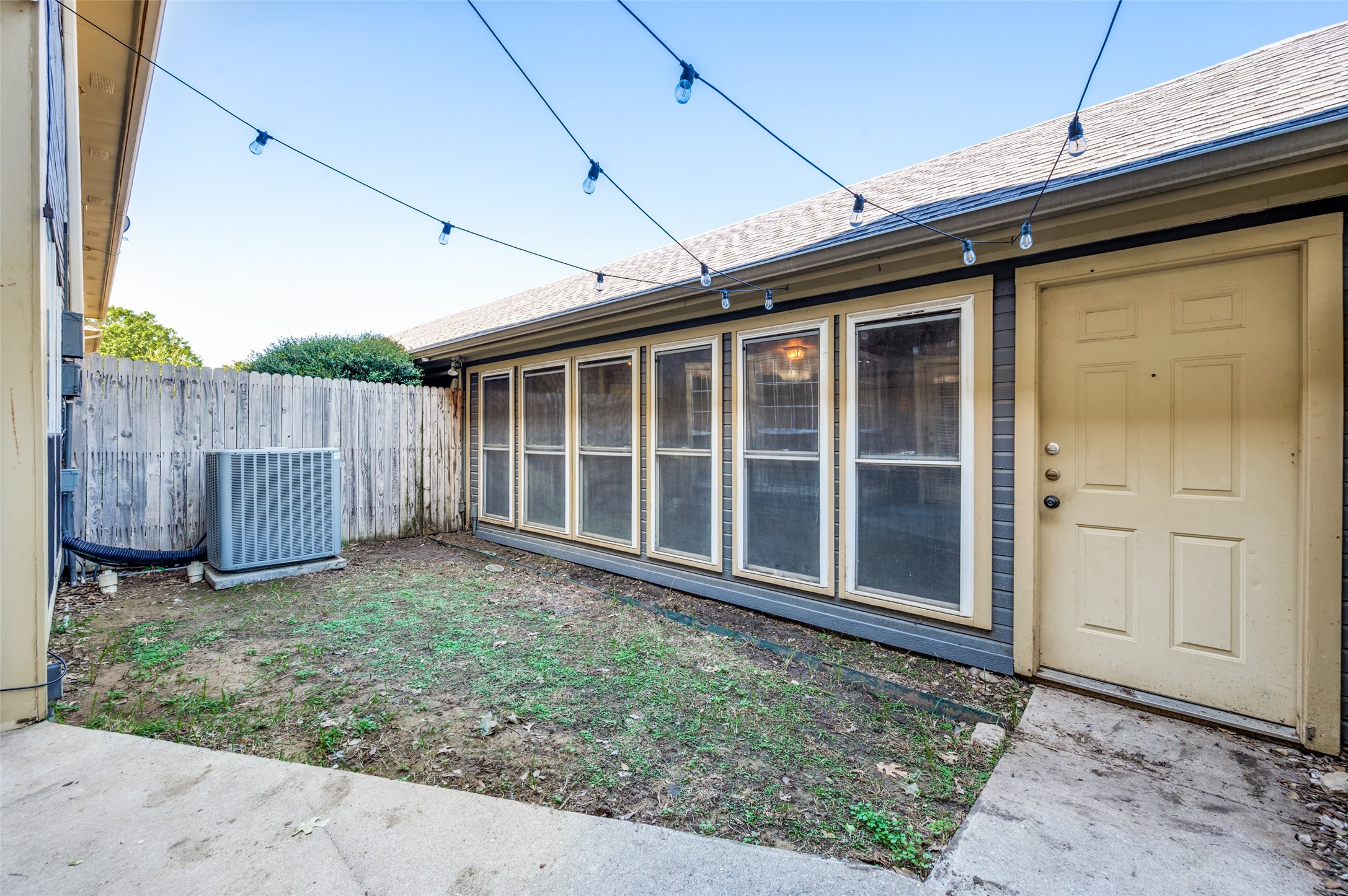 148 Cobblestone Row Denton TX 76207