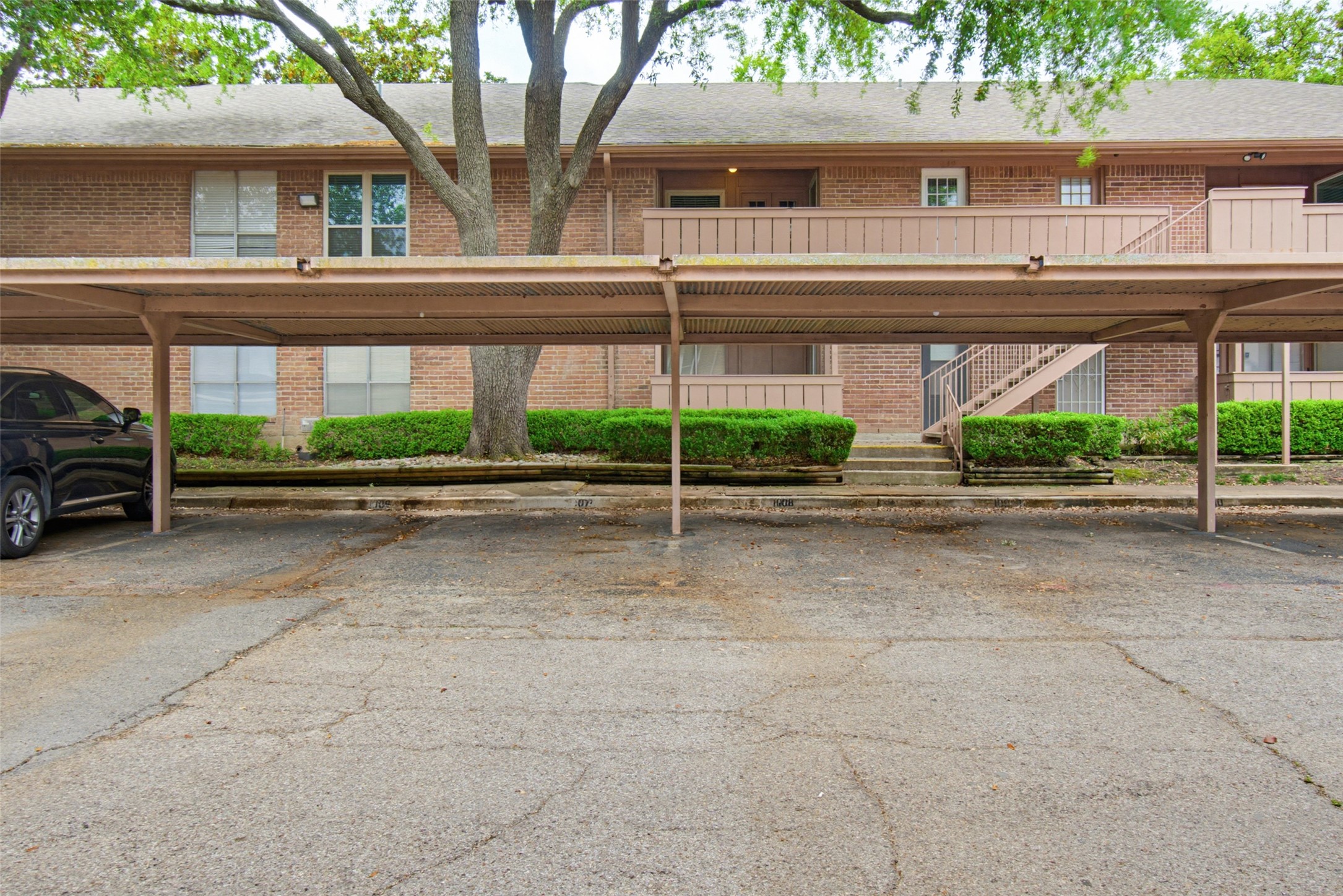 10556 High Hollows Drive Dallas TX 75230