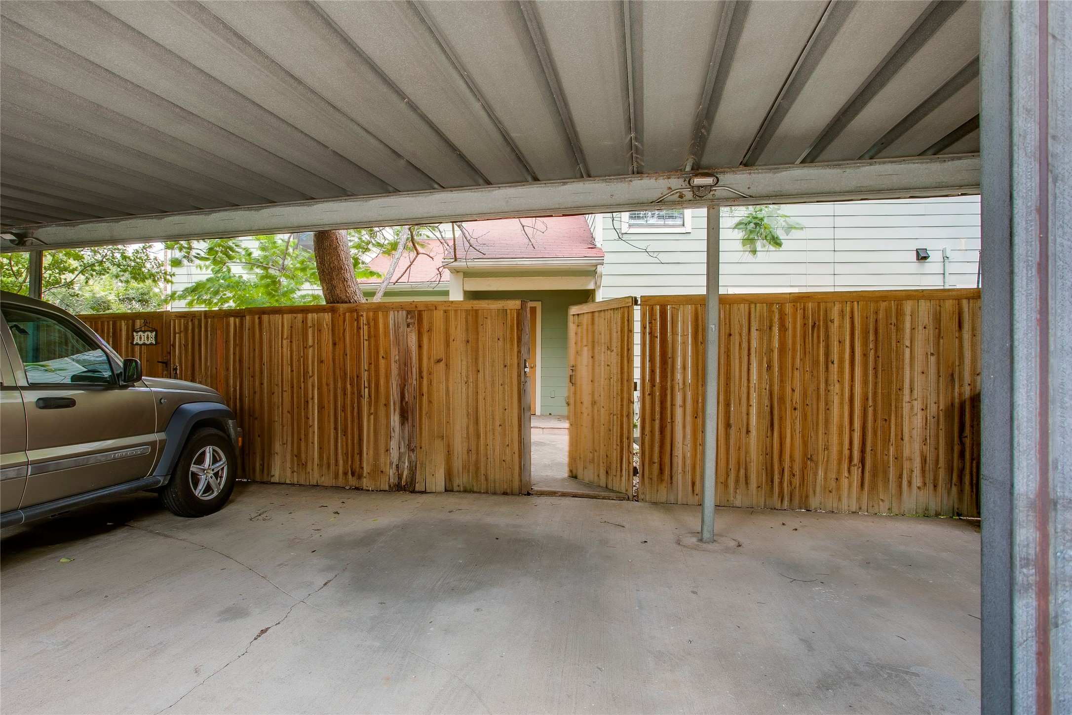 714 W Canty Street Dallas TX 75208