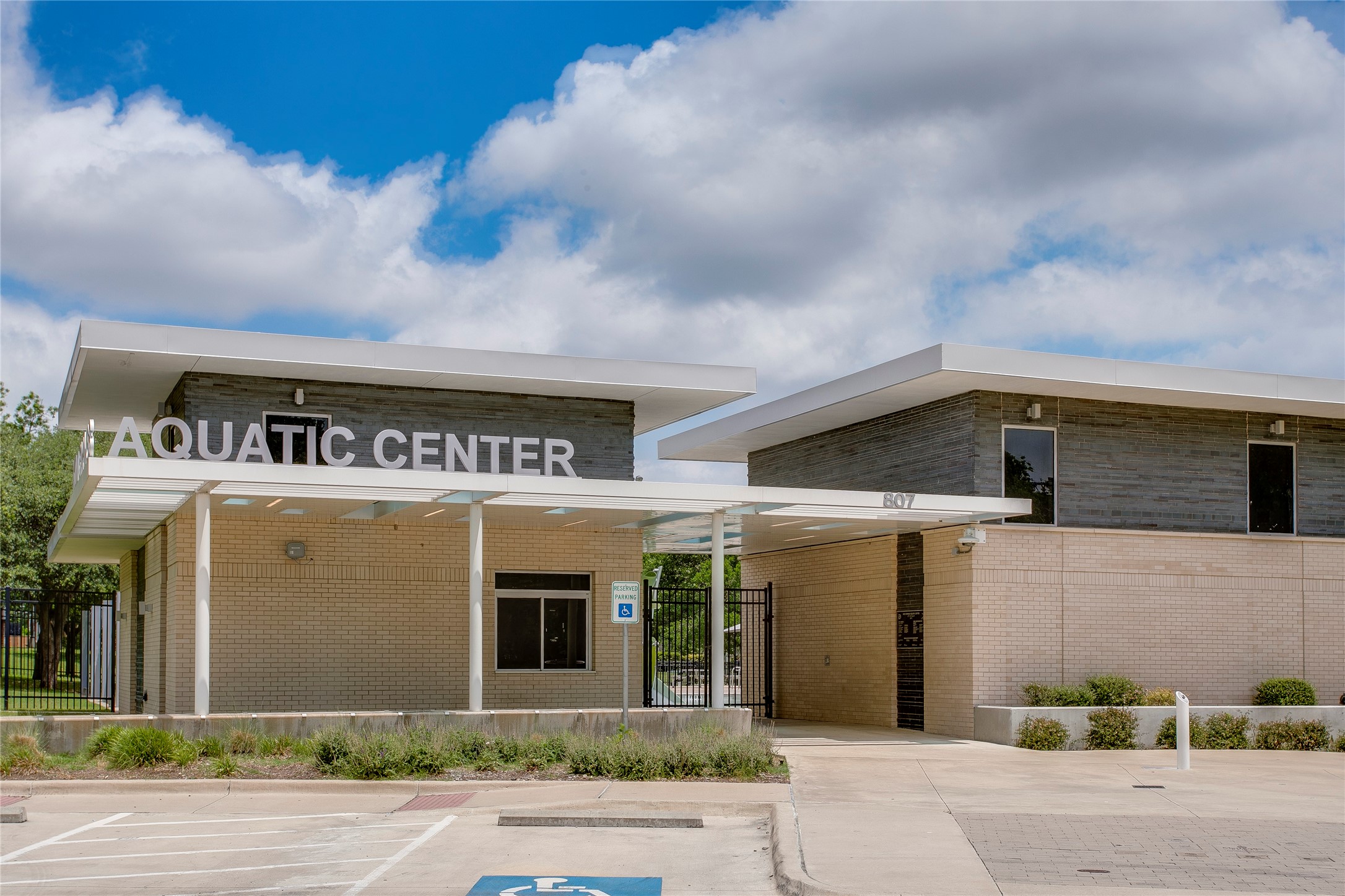 714 W Canty Street Dallas TX 75208