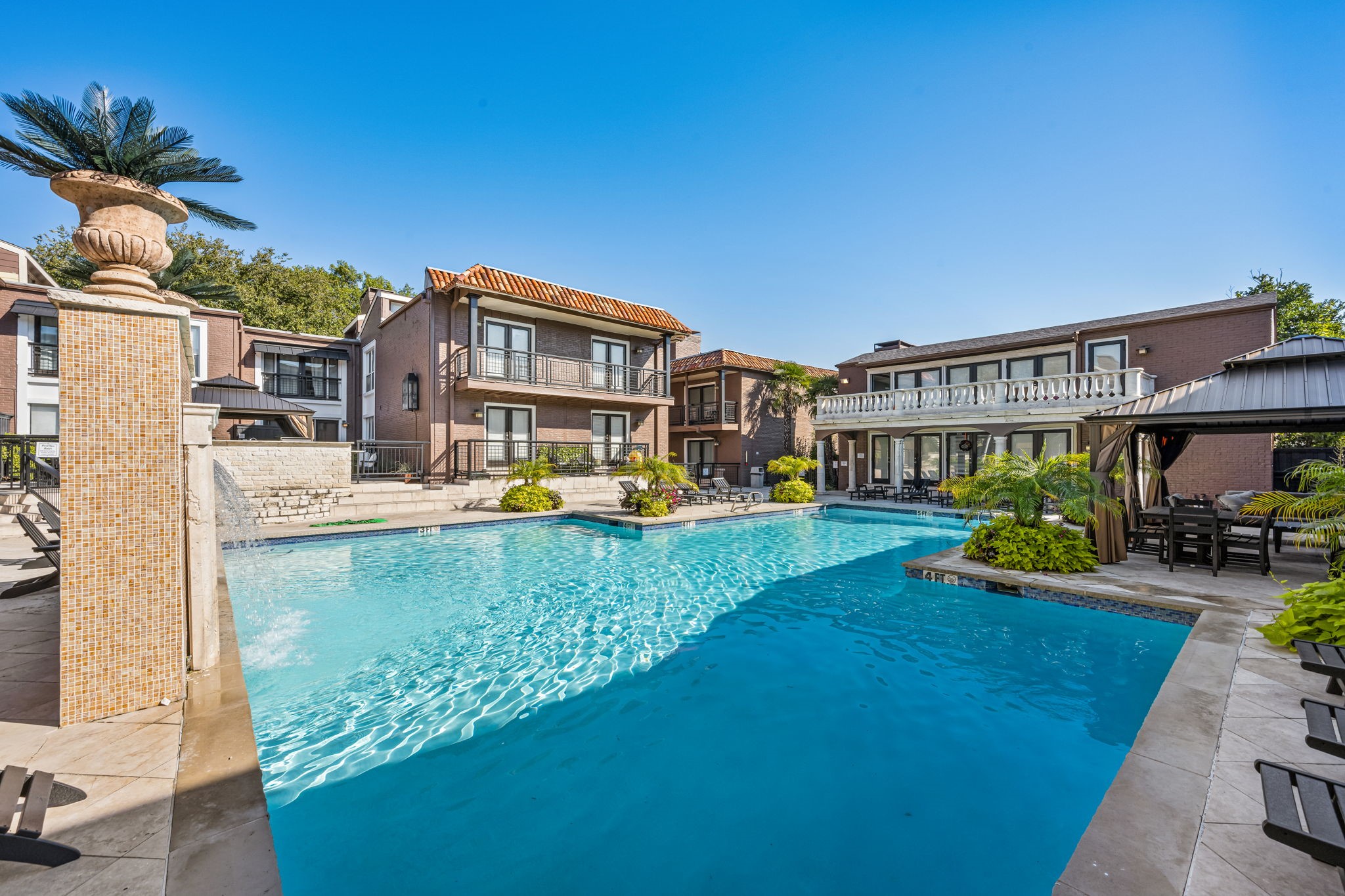5934 Sandhurst Lane Dallas TX 75206