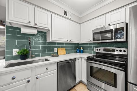 5934 Sandhurst Lane Dallas TX 75206