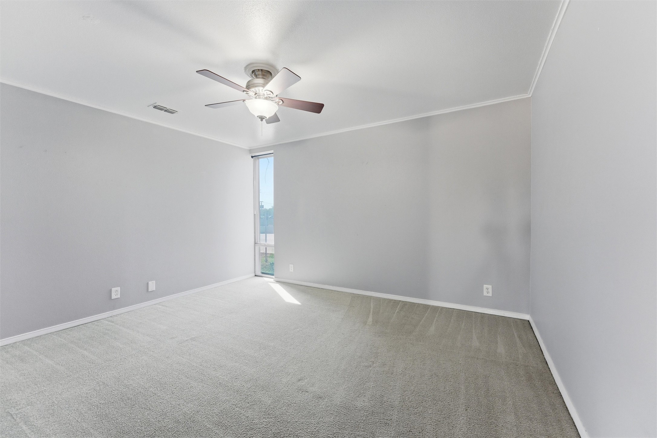 558 E Avenue J Grand Prairie TX 75050