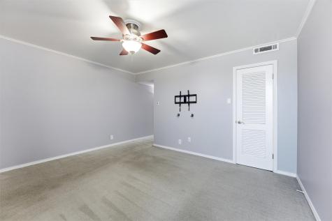 558 E Avenue J Grand Prairie TX 75050