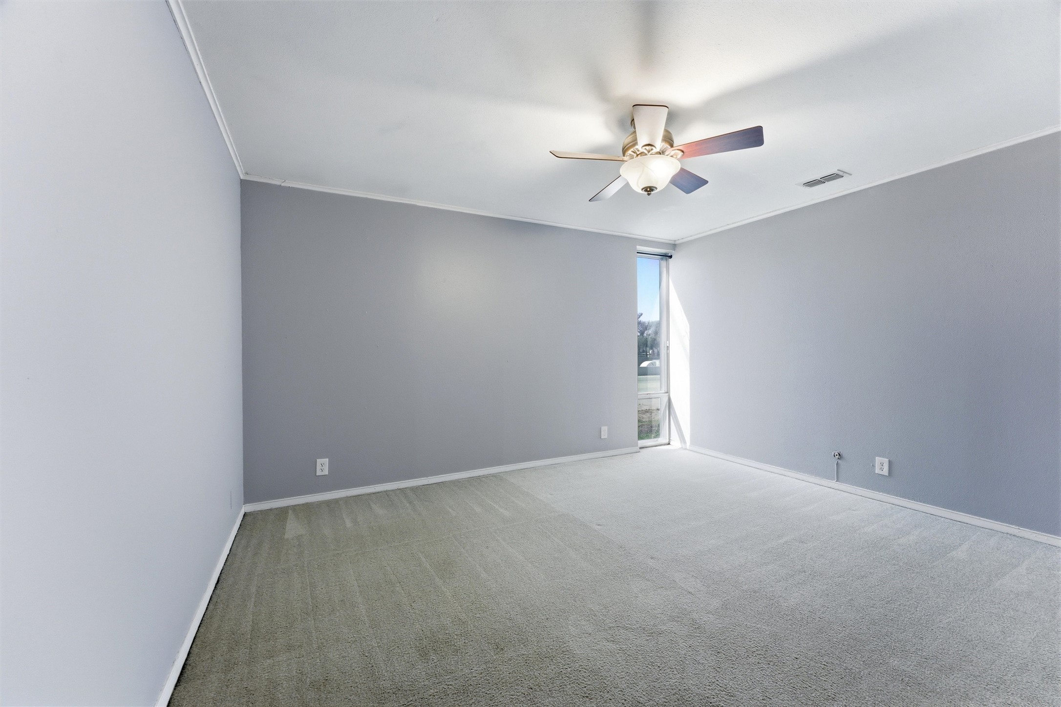 558 E Avenue J Grand Prairie TX 75050