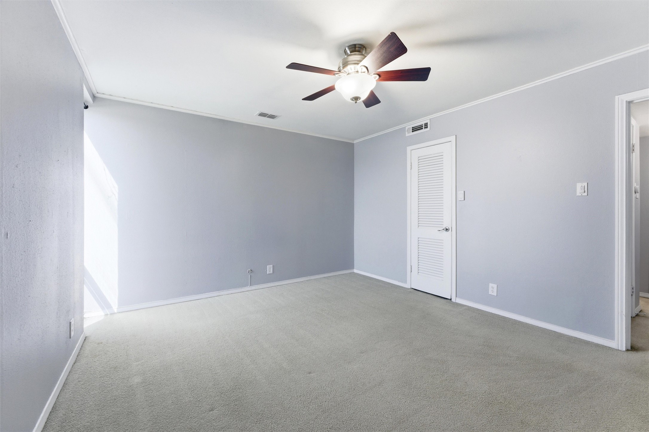 558 E Avenue J Grand Prairie TX 75050