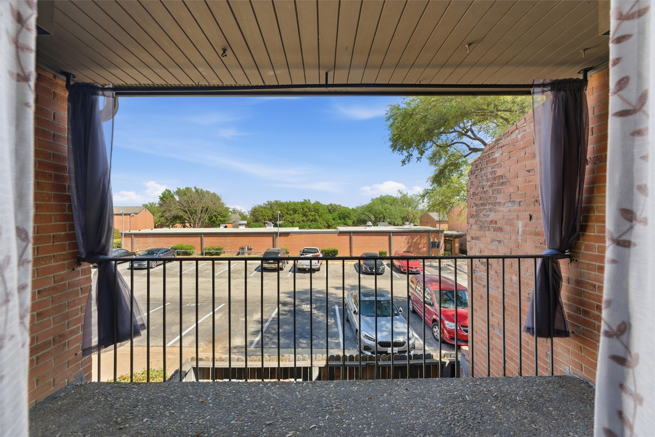 558 E Avenue J Grand Prairie TX 75050