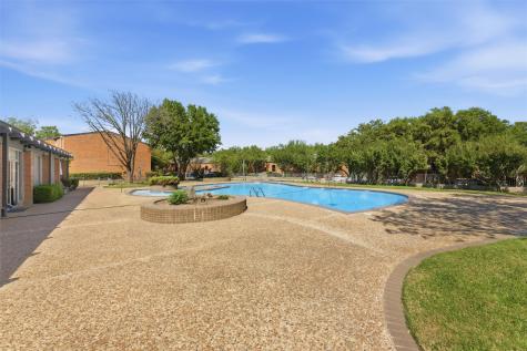 558 E Avenue J Grand Prairie TX 75050