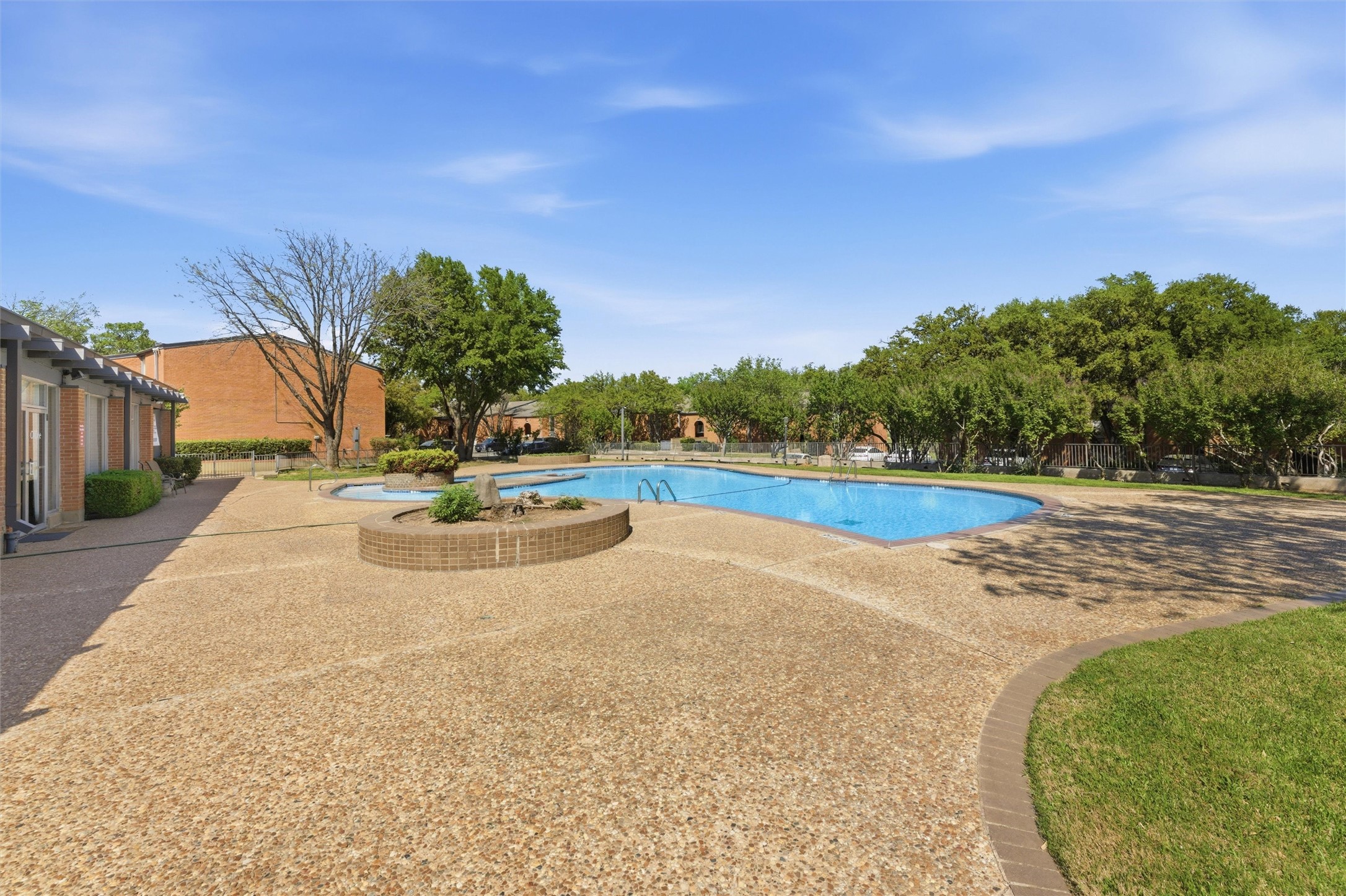 558 E Avenue J Grand Prairie TX 75050