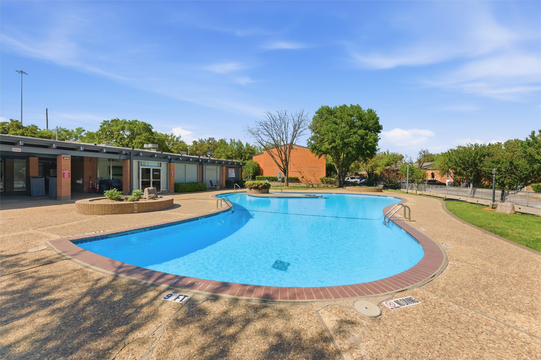 558 E Avenue J Grand Prairie TX 75050