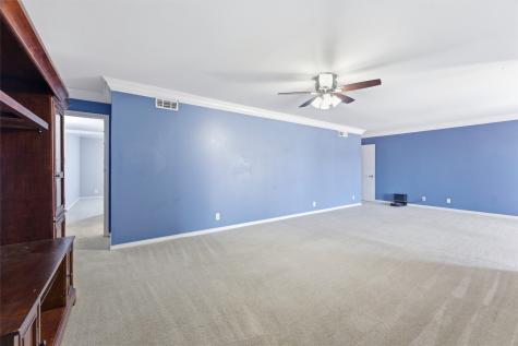 558 E Avenue J Grand Prairie TX 75050