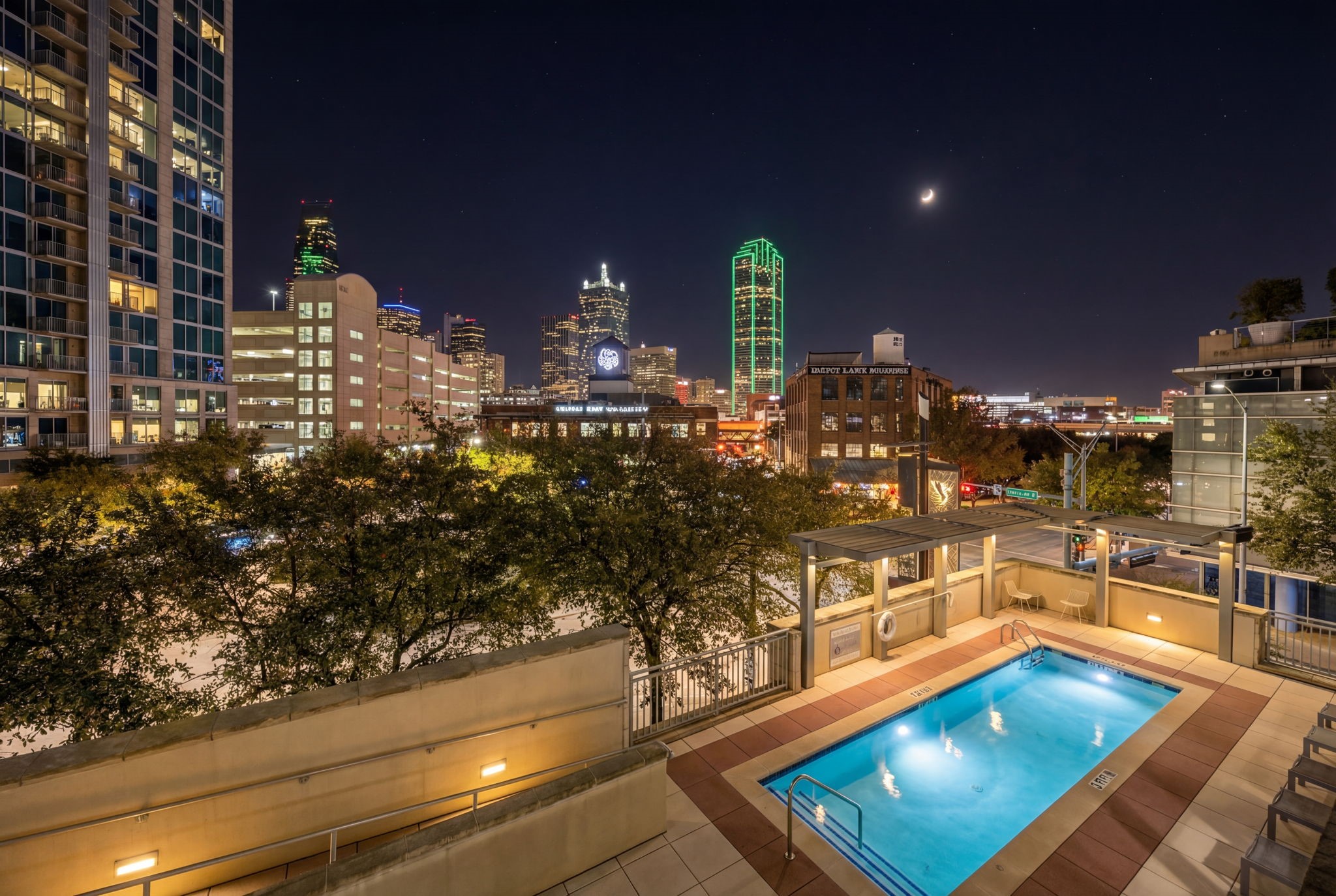2323 N Houston Street Dallas TX 75219