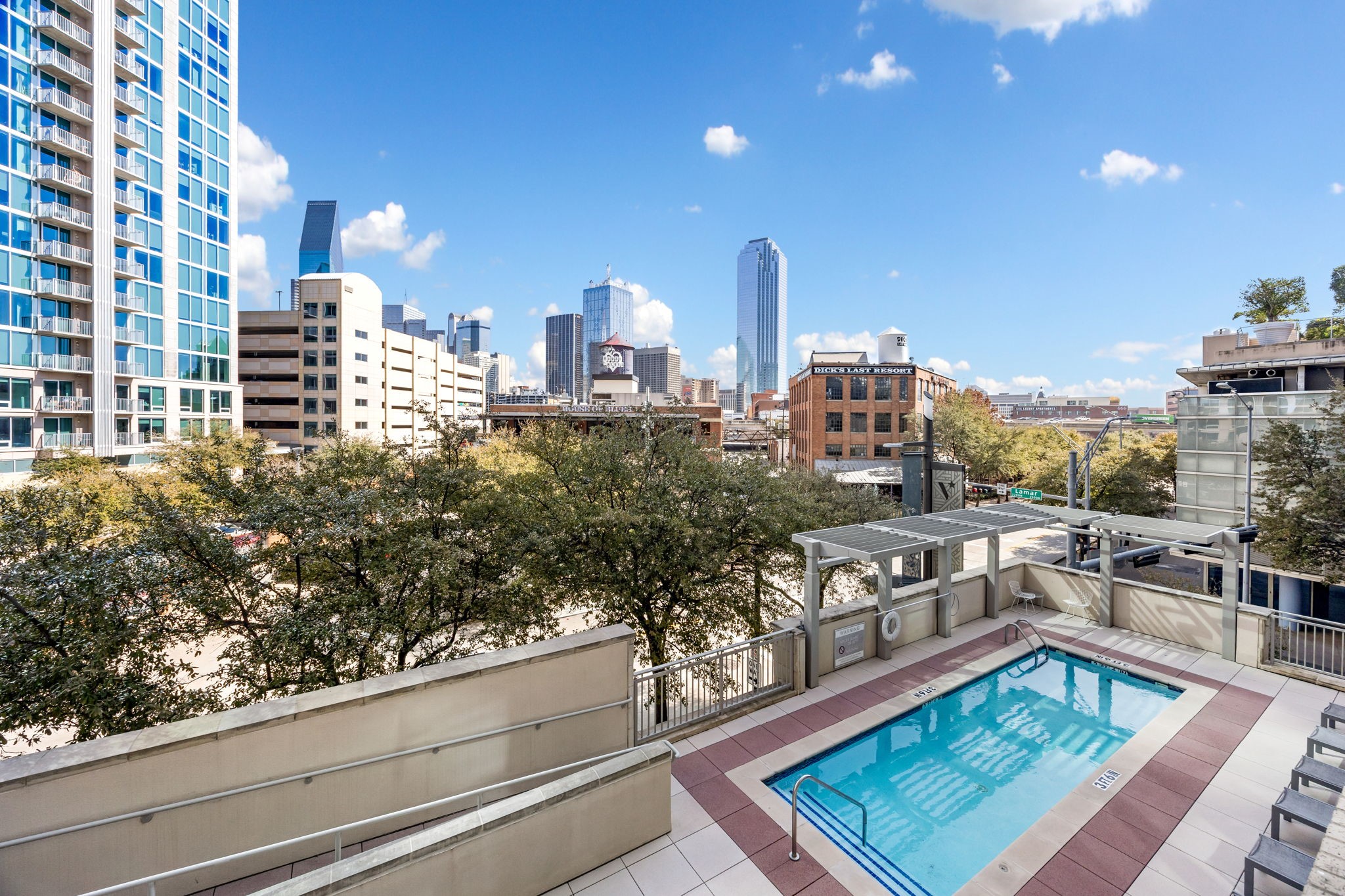 2323 N Houston Street Dallas TX 75219