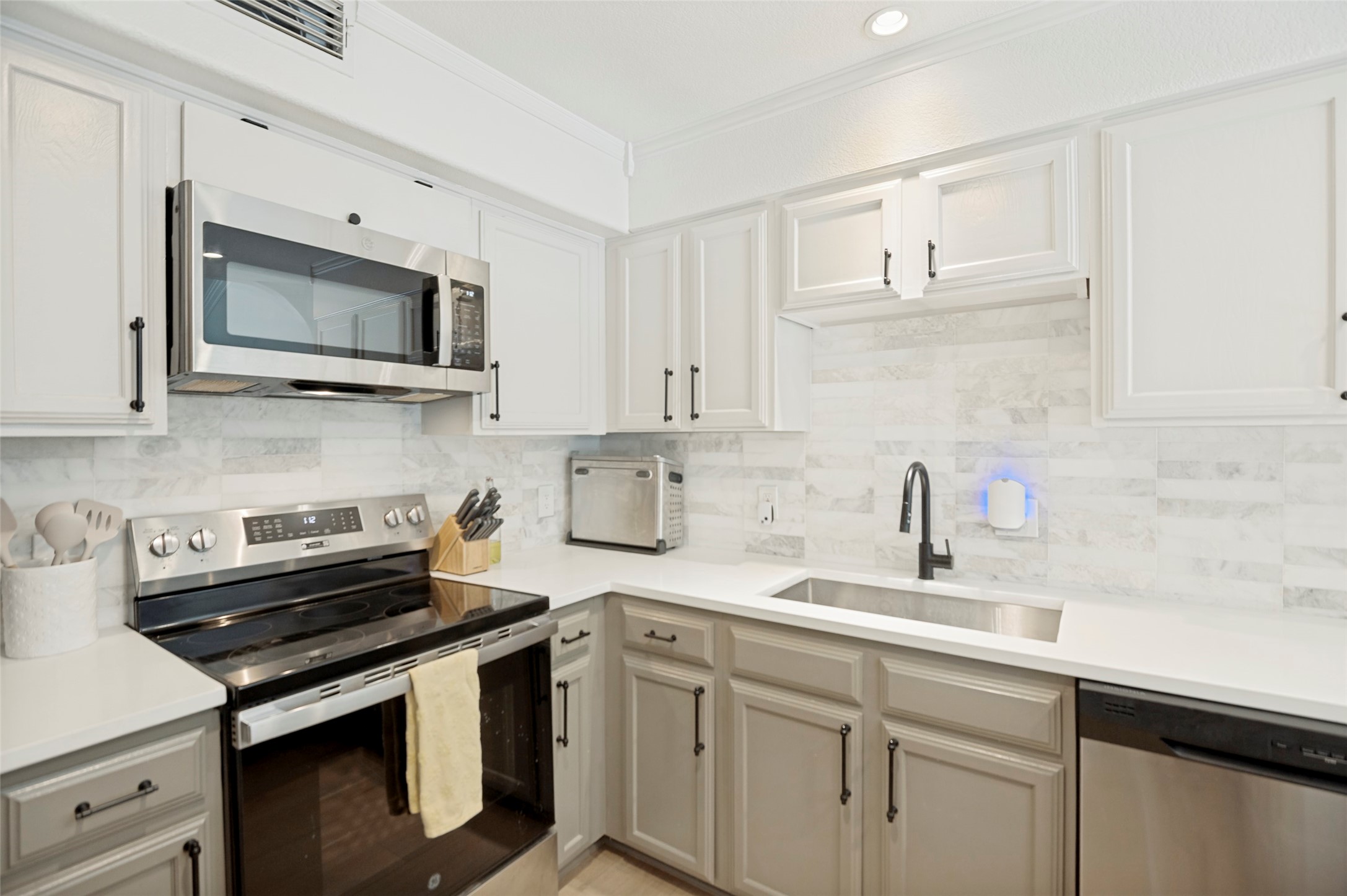 2716 Meadowstone Court Carrollton TX 75006