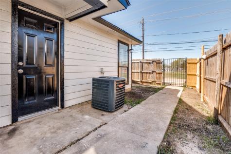 2322 Sherry Street Arlington TX 76014
