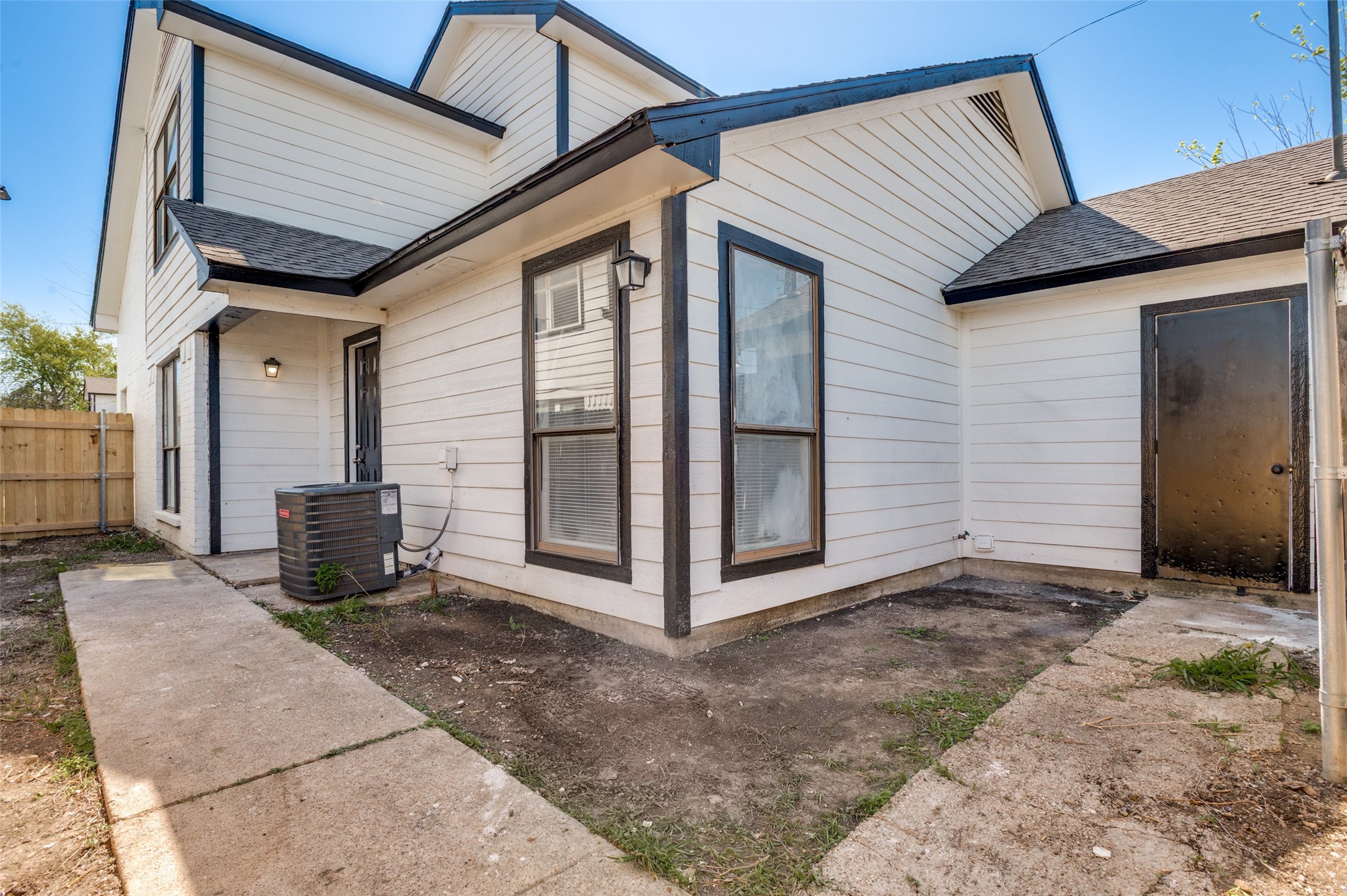 2322 Sherry Street Arlington TX 76014