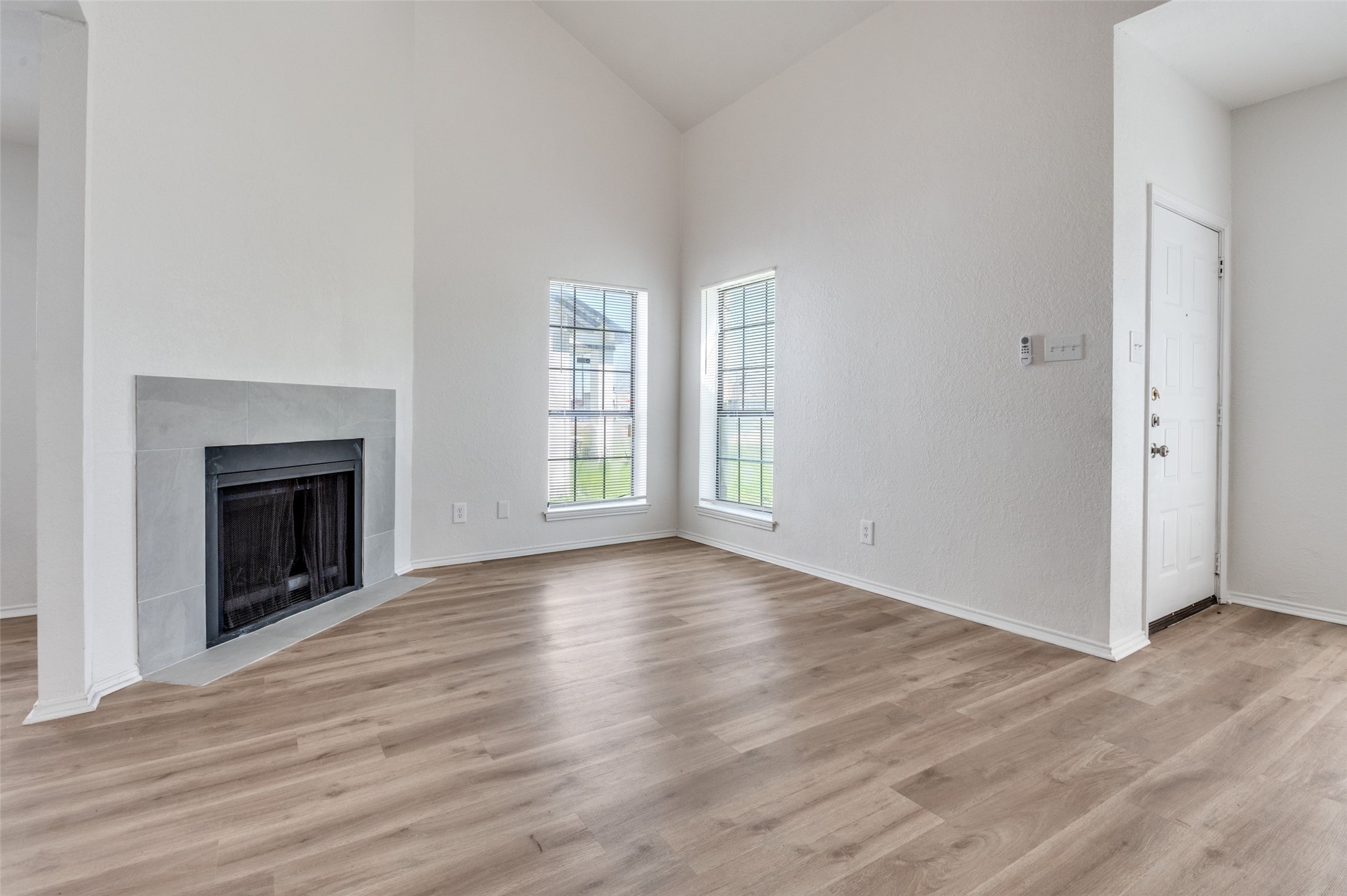 2322 Sherry Street Arlington TX 76014