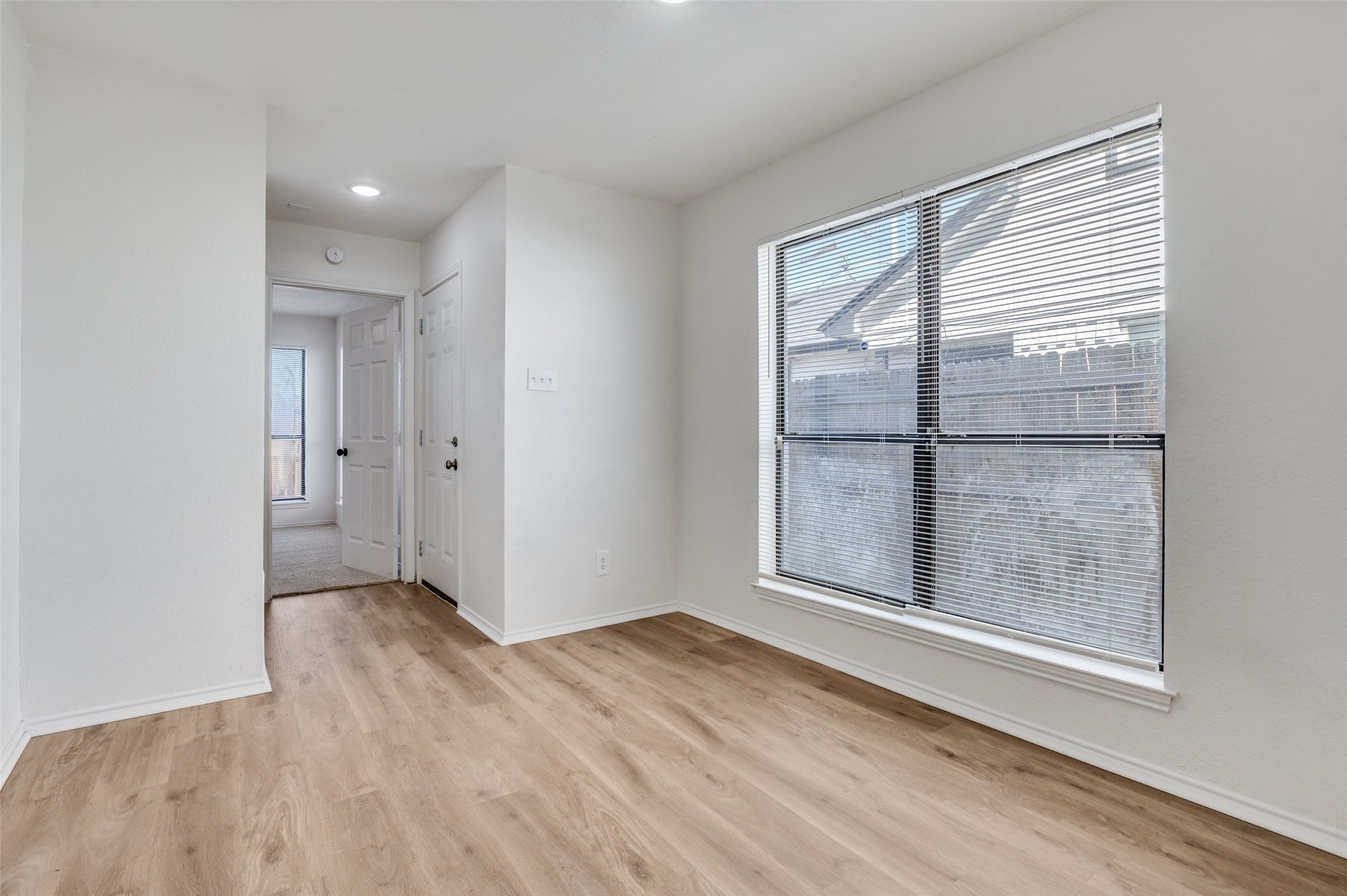 2322 Sherry Street Arlington TX 76014