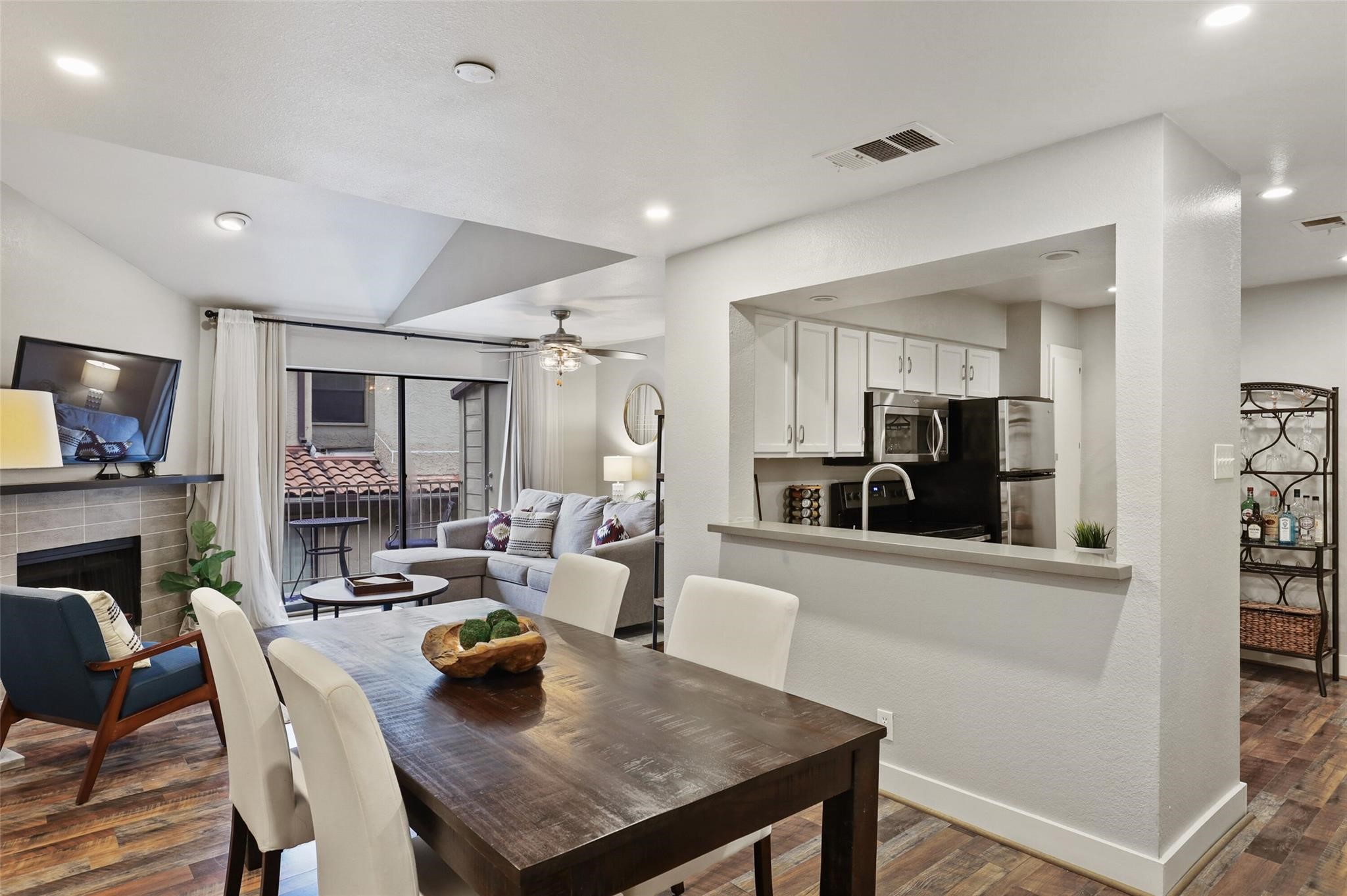4777 Cedar Springs Road Dallas TX 75219