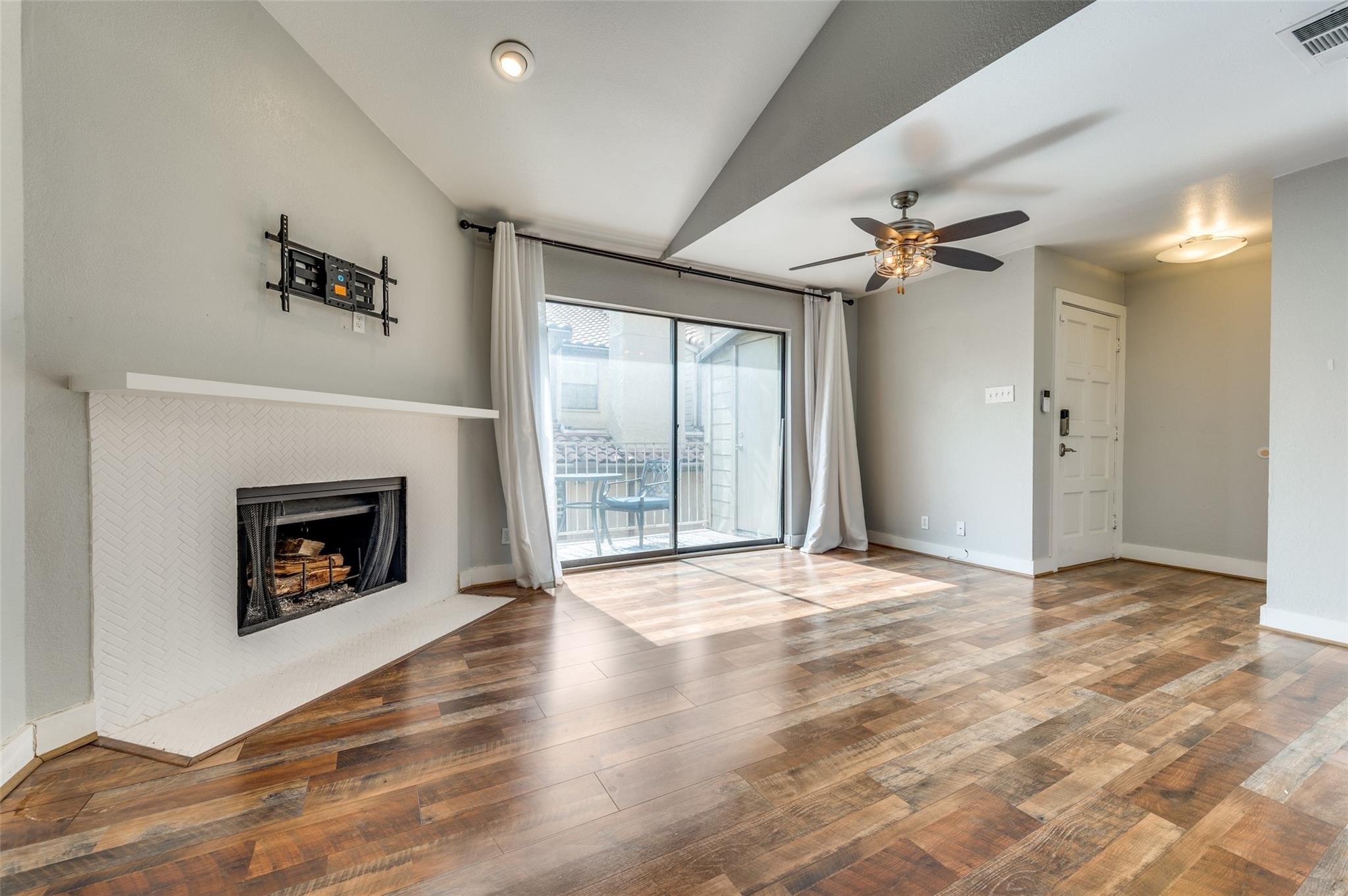 4777 Cedar Springs Road Dallas TX 75219