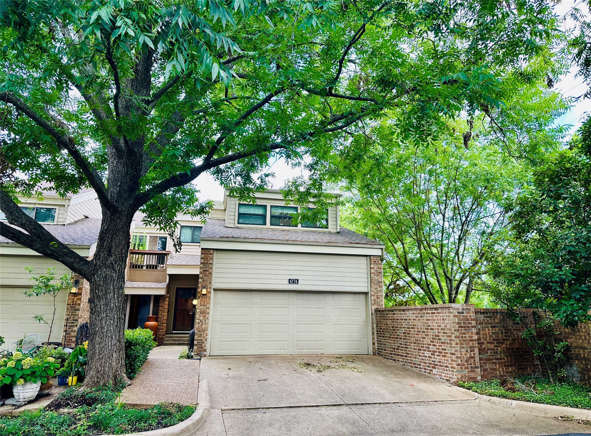 6774 E Northwest Highway Dallas TX 75231