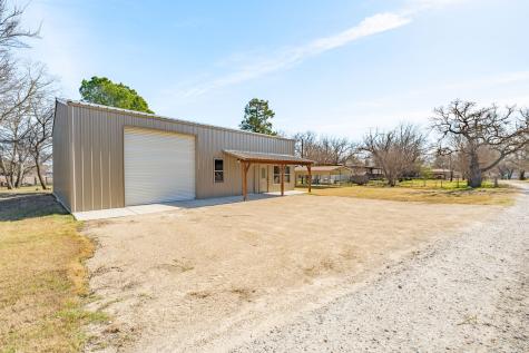 483 Private Road 729 Bluff Dale TX 76433