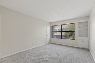 5840 Spring Valley Road Dallas TX 75254