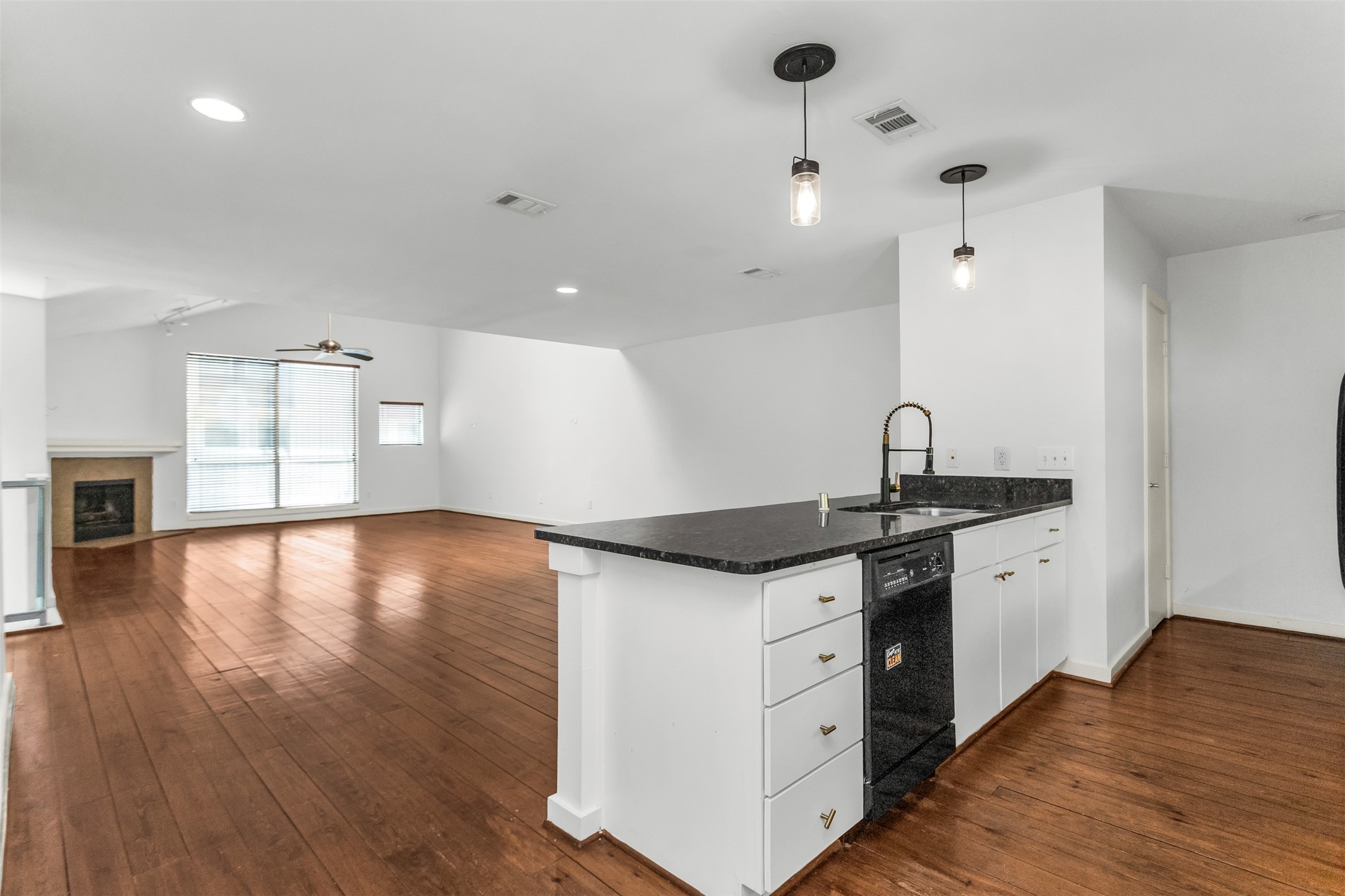 1429 Caddo Street Dallas TX 75204