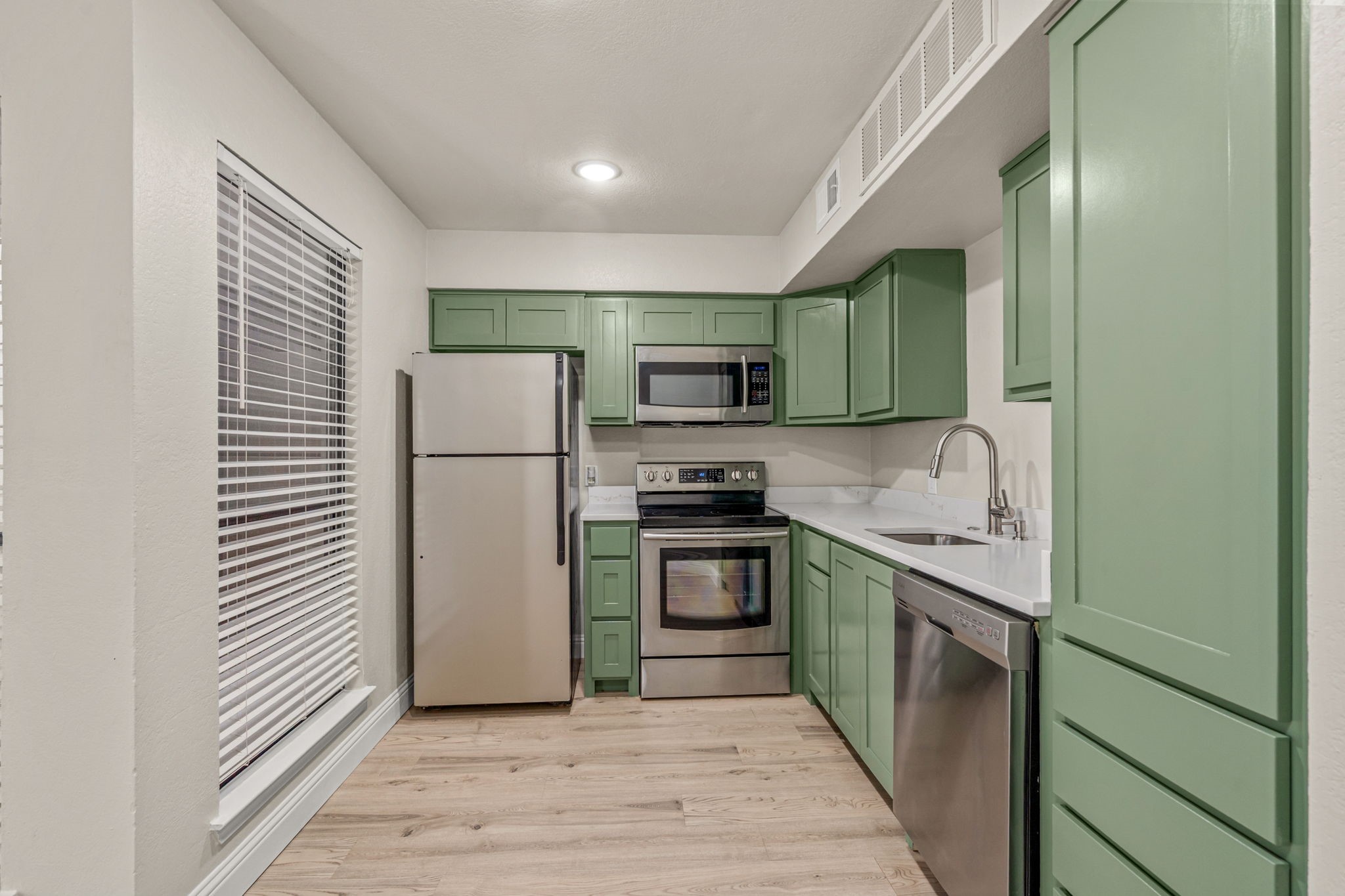 2310 Bamboo Drive Arlington TX 76006
