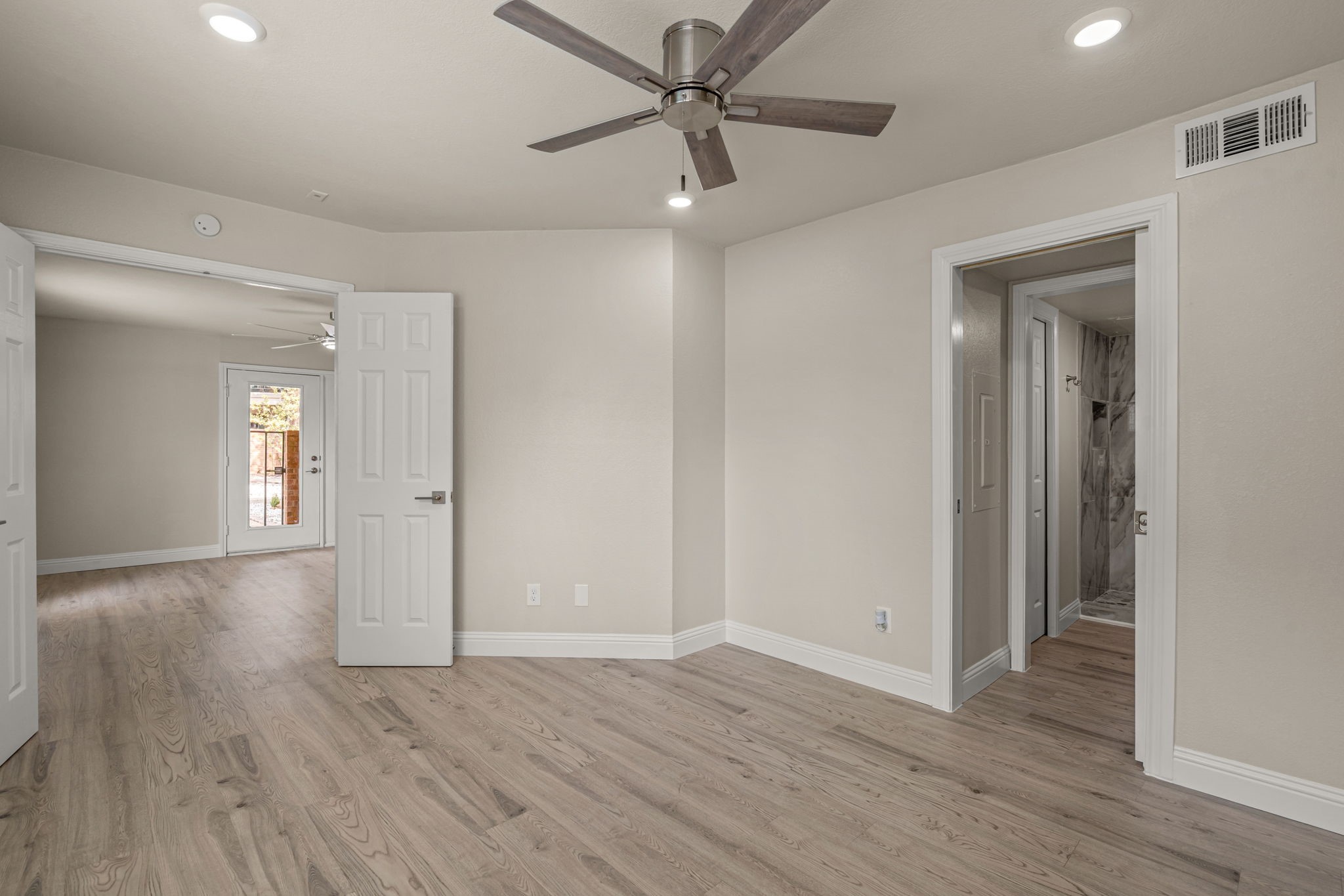 2310 Bamboo Drive Arlington TX 76006