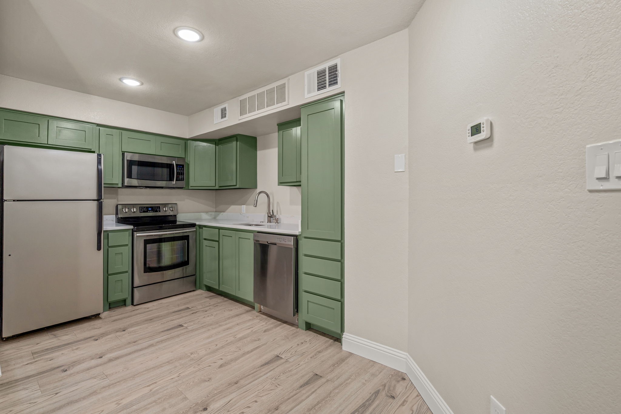 2310 Bamboo Drive Arlington TX 76006