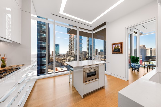 1747 Leonard Street Dallas TX 75201
