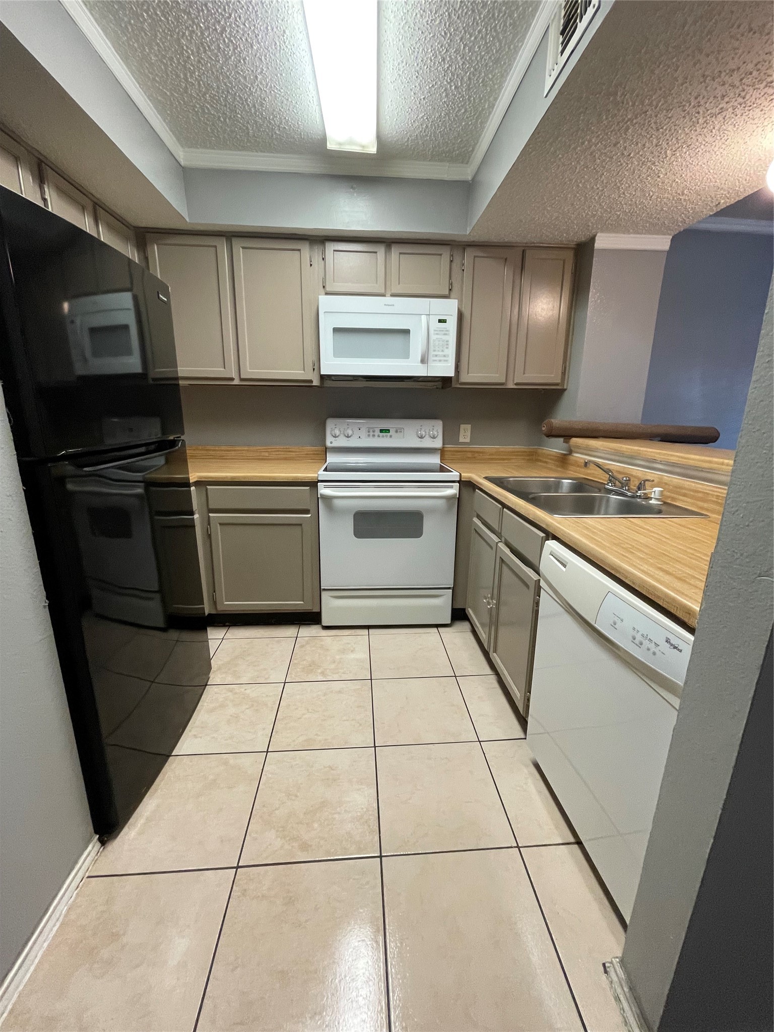 9829 Walnut Street Dallas TX 75243