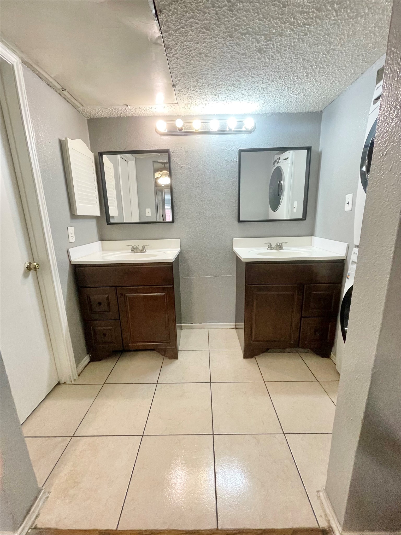 9829 Walnut Street Dallas TX 75243