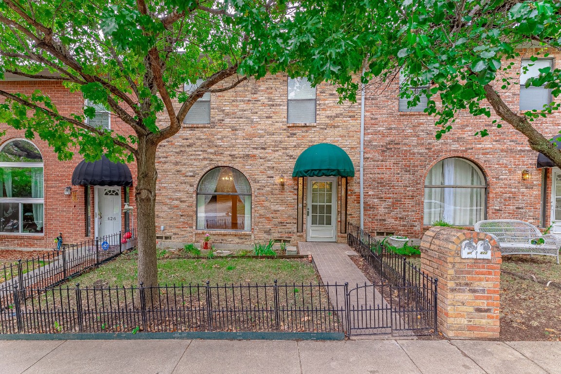 424 W Oak Street Weatherford TX 76086