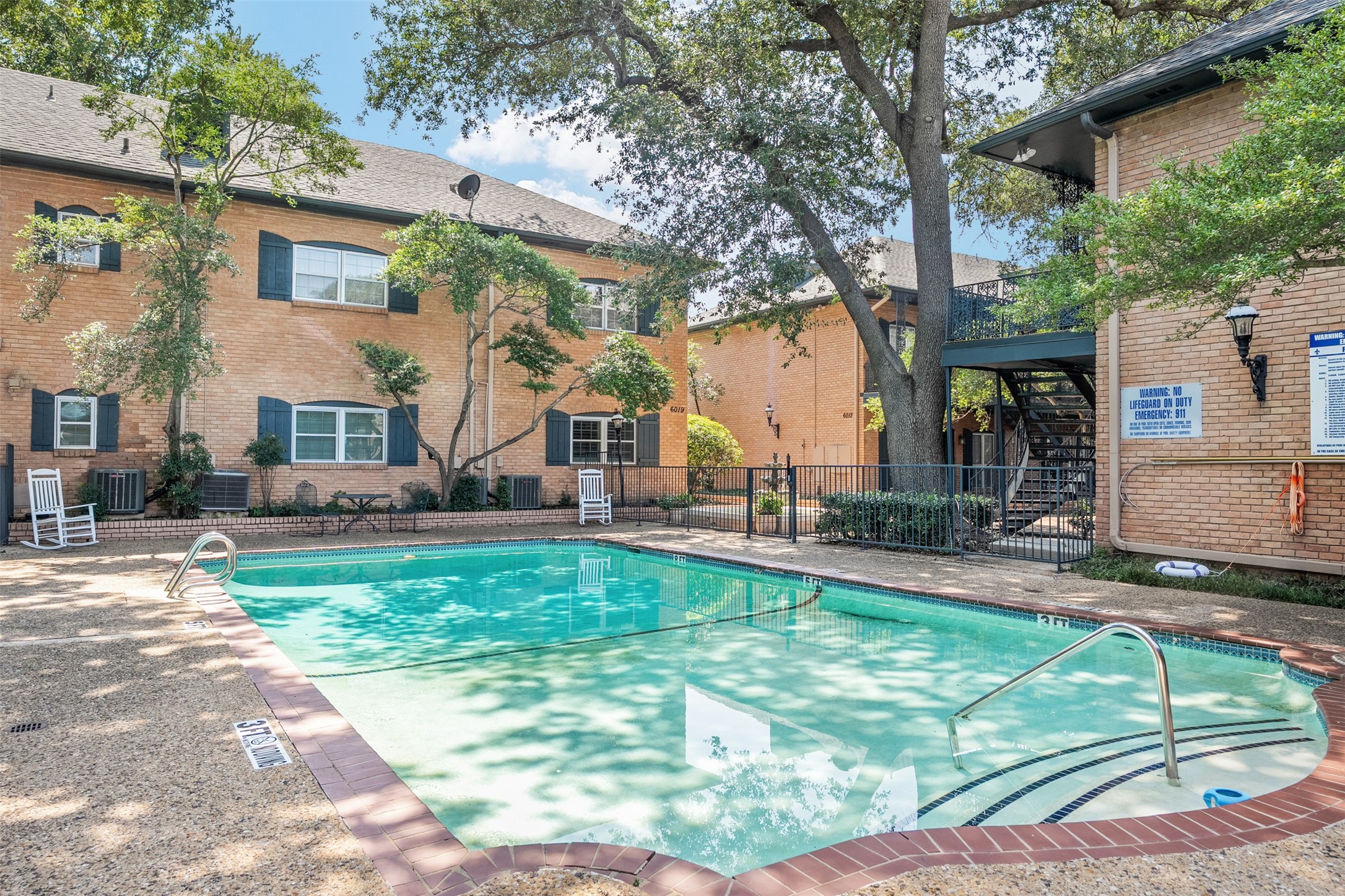 6009 E University Boulevard Dallas TX 75206