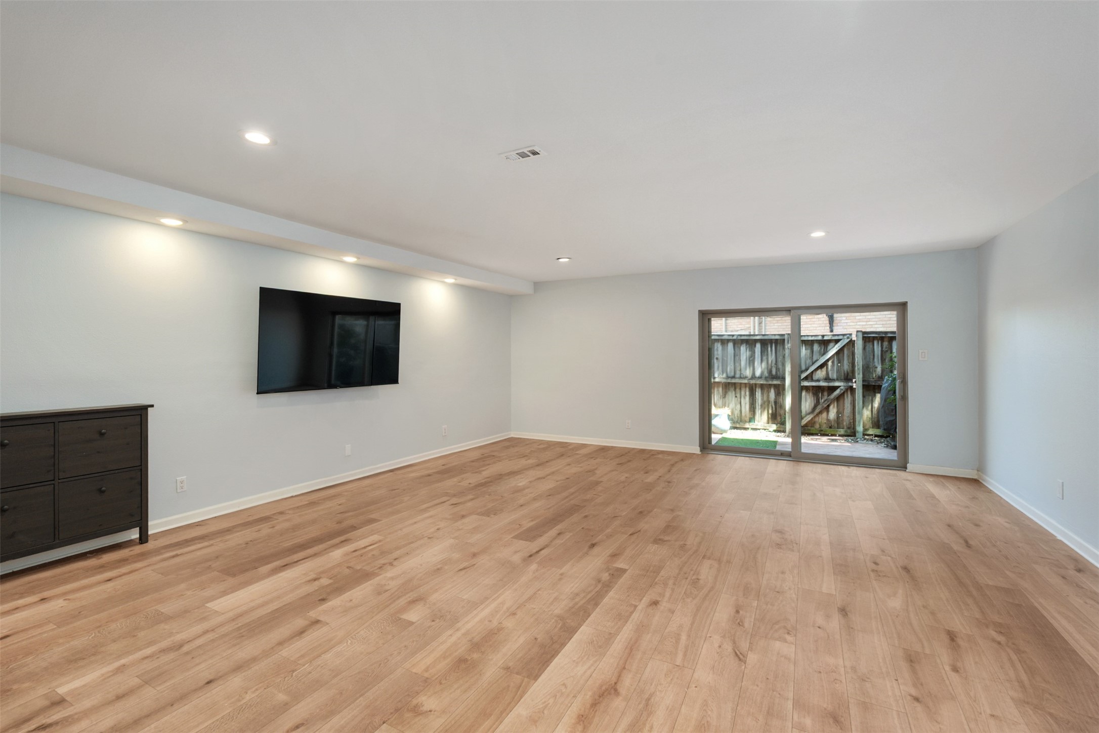 6009 E University Boulevard Dallas TX 75206
