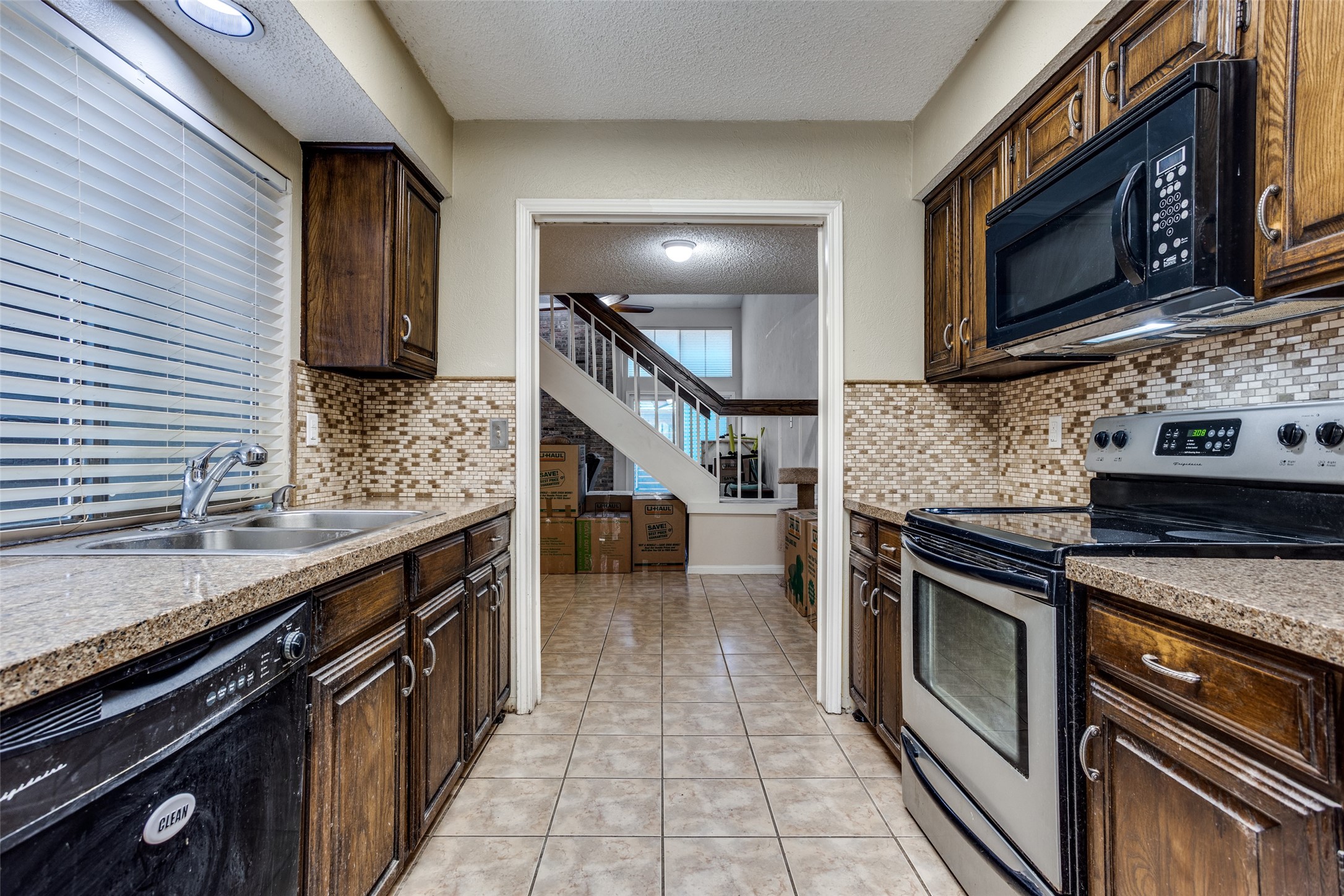 2204 W Park Boulevard Plano TX 75075