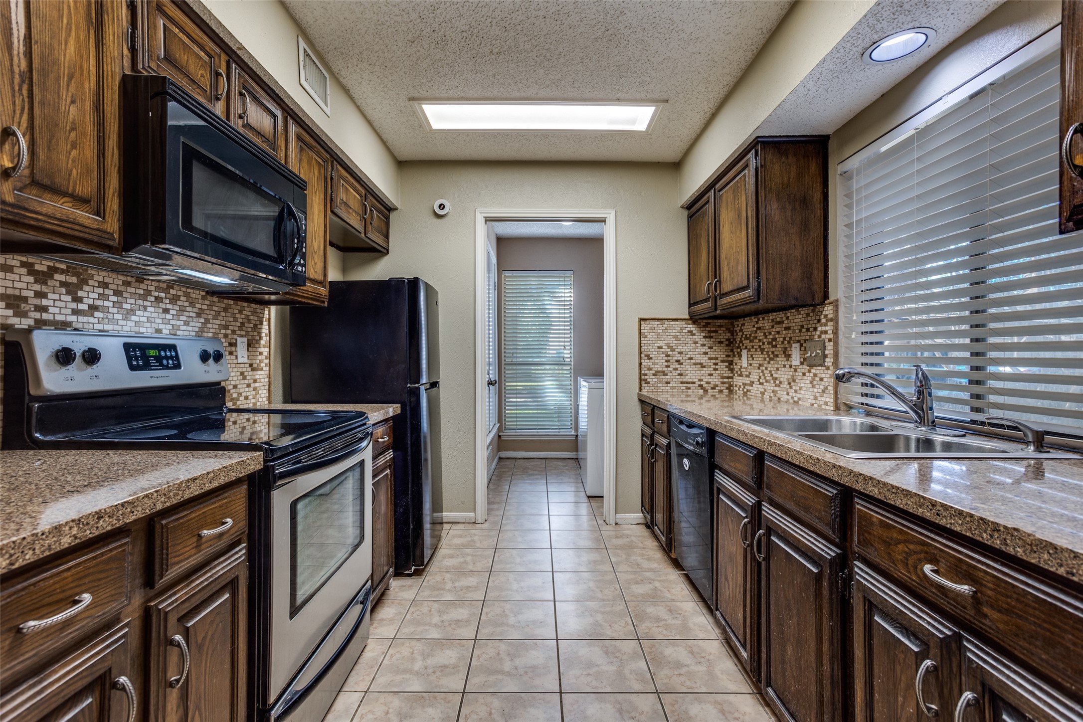 2204 W Park Boulevard Plano TX 75075