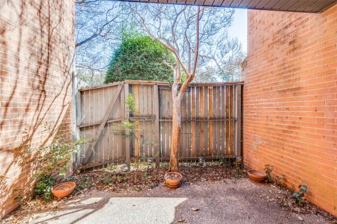 570 E Avenue J Grand Prairie TX 75050