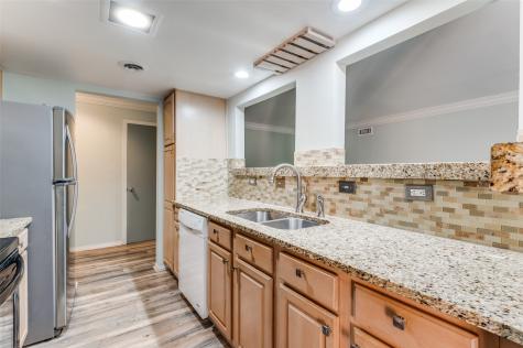 570 E Avenue J Grand Prairie TX 75050