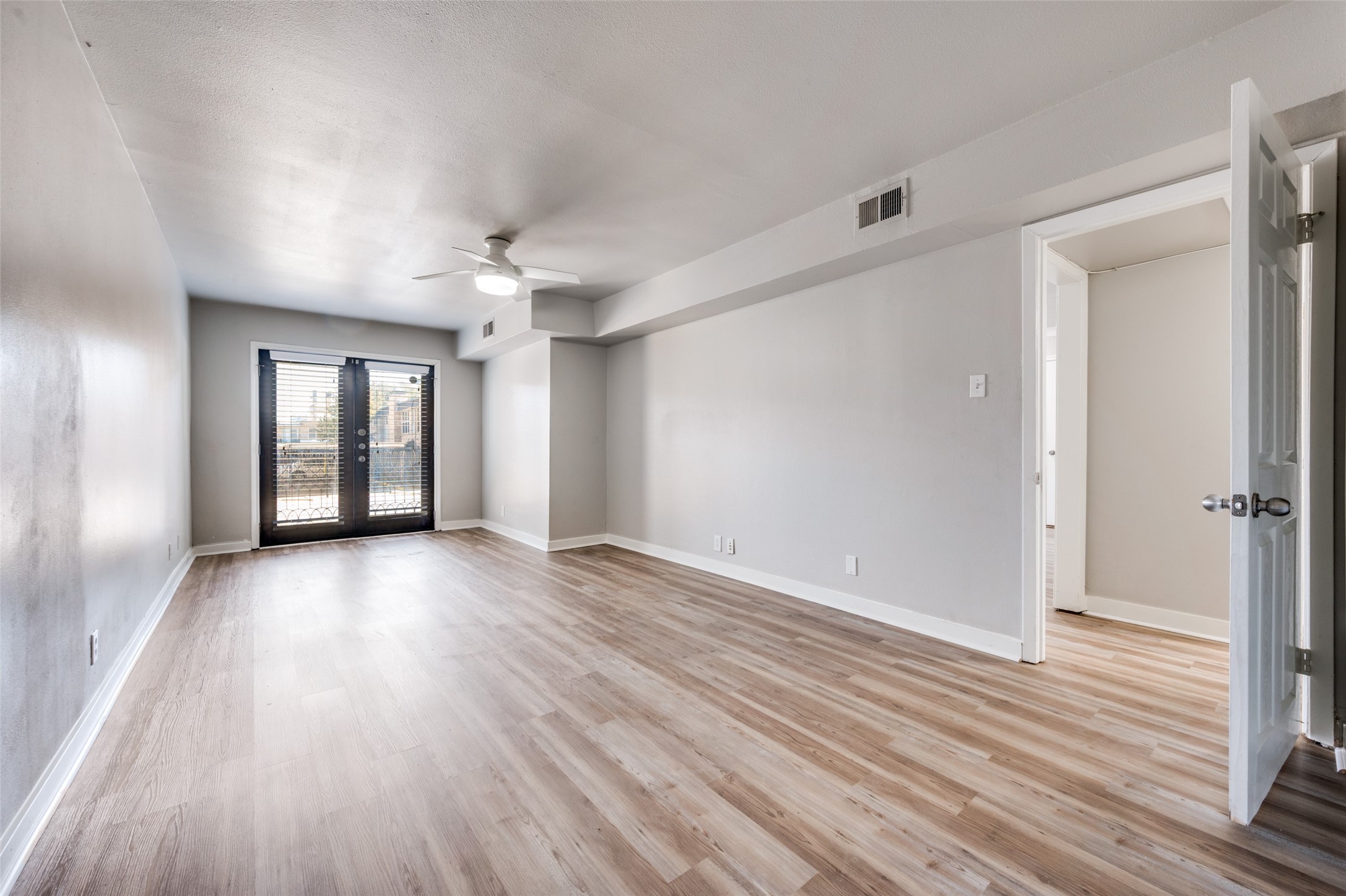 10201 Regal Oaks Drive Dallas TX 75230