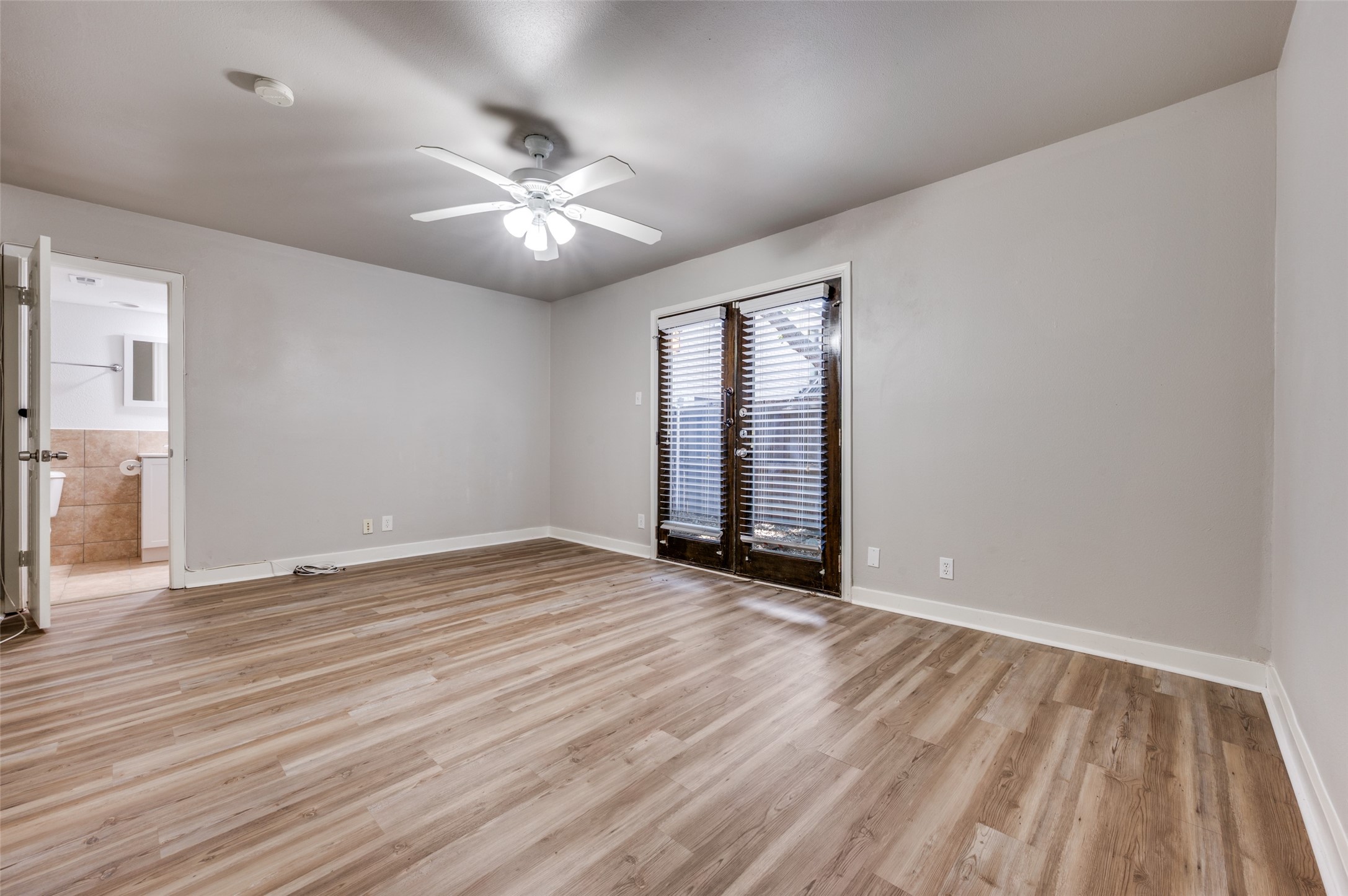10201 Regal Oaks Drive Dallas TX 75230